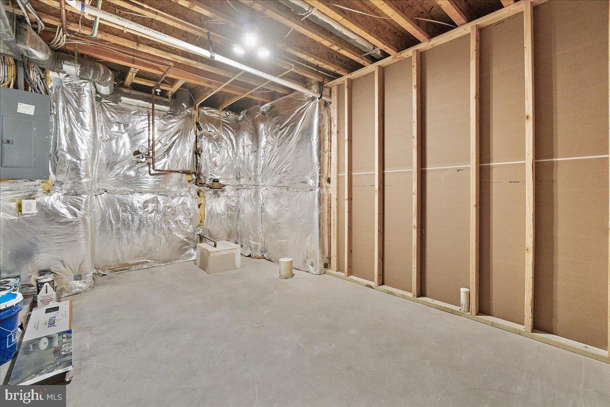 MILL ISLAND AT WORMAN'S MILL - Residential