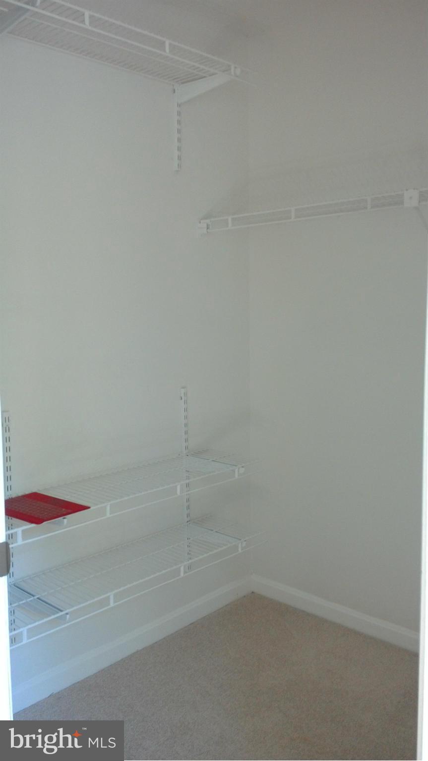 WATERFORD - Residential Lease