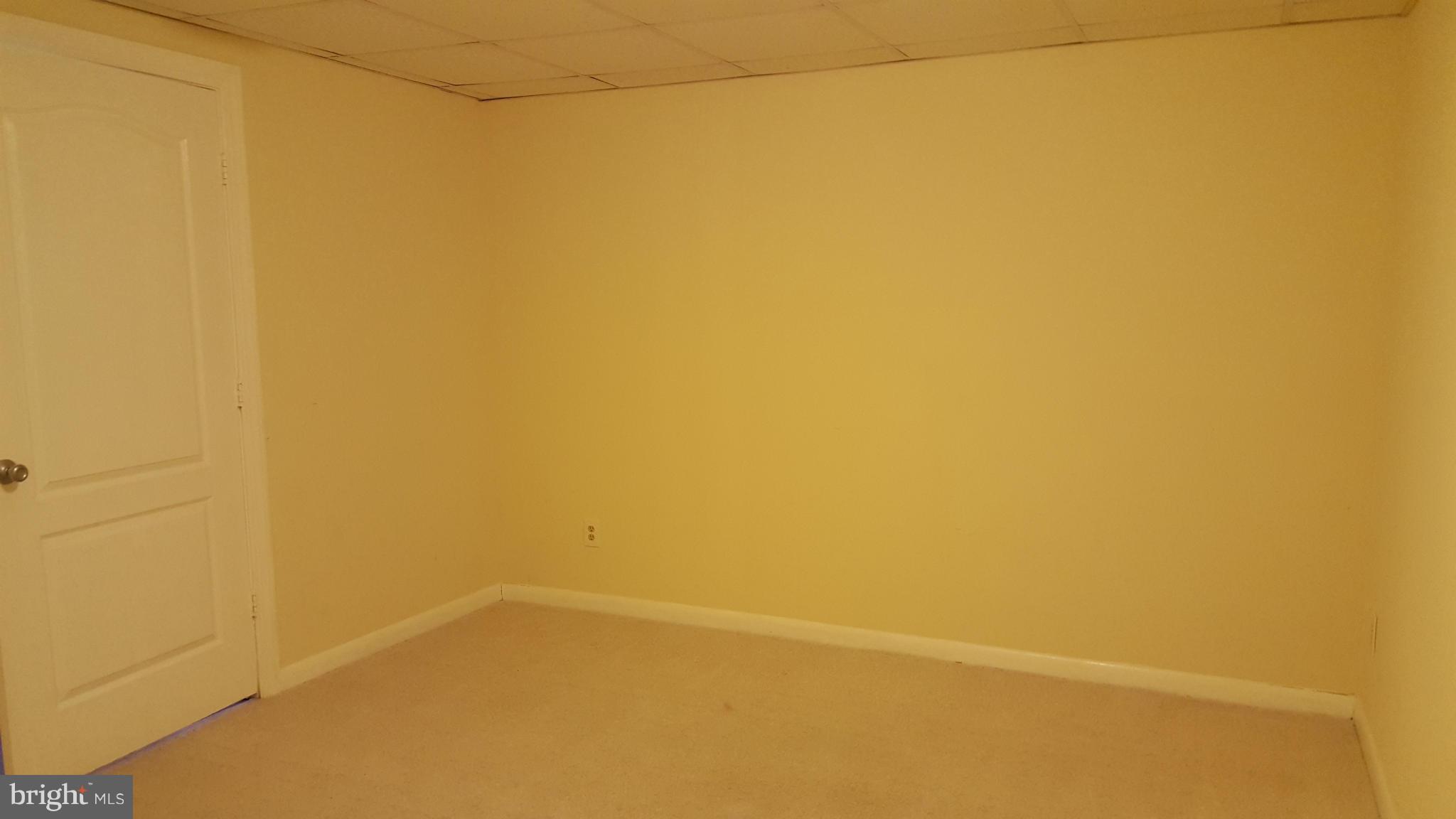 WATERFORD - Residential Lease