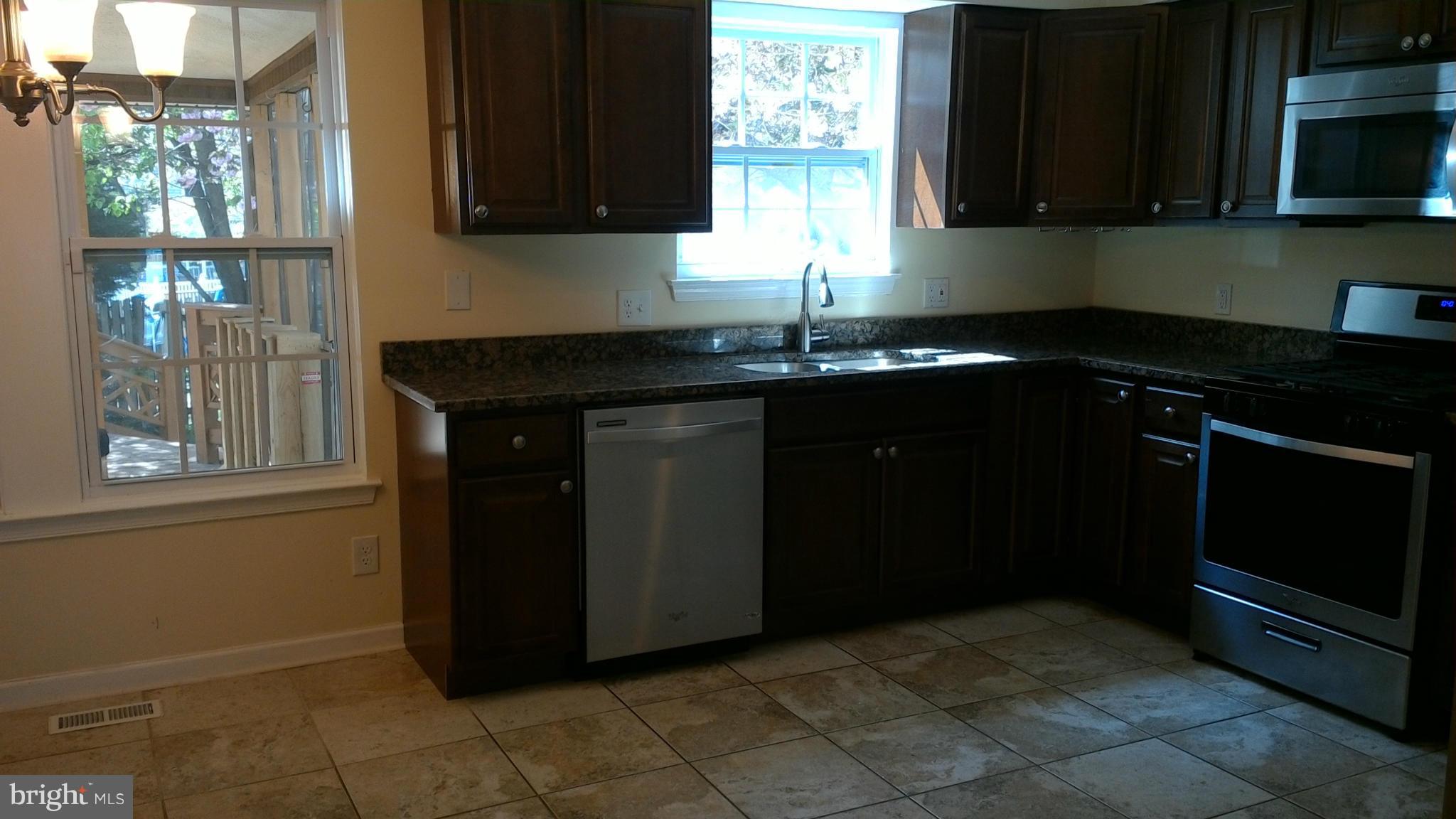 WATERFORD - Residential Lease