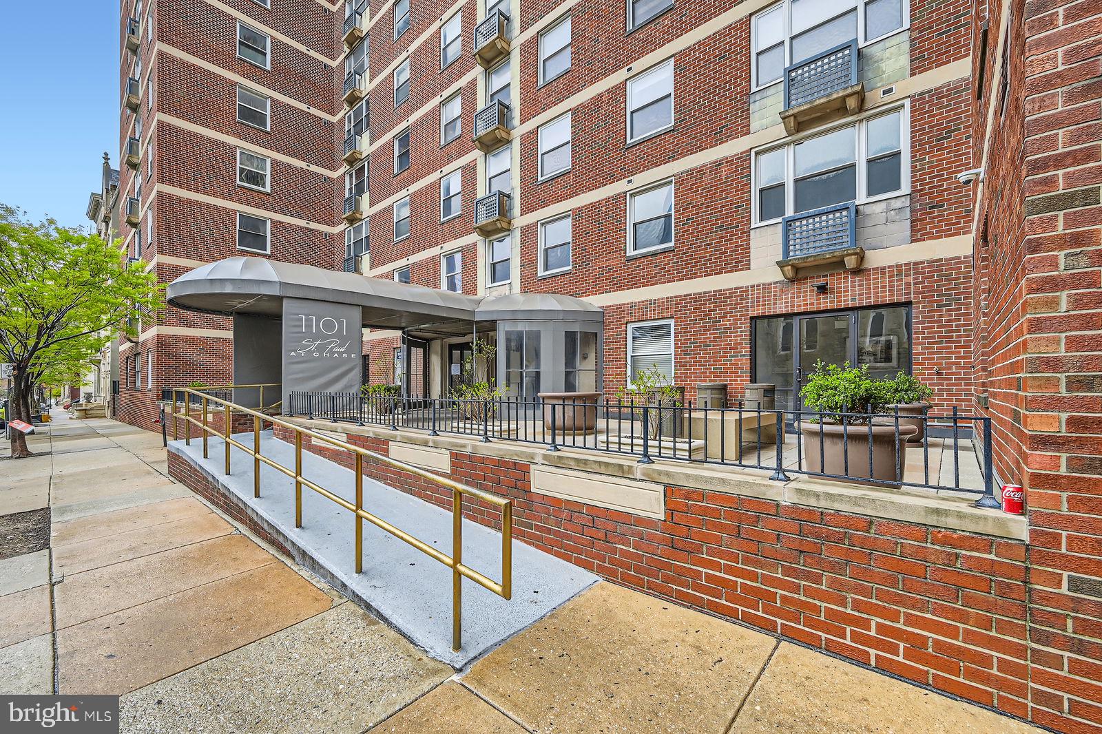 Bright and Sunny pet friendly unit on the 20th floor with coveted Southern facing views of Mount Vernon and the city from the living room and the bedroom. This freshly painted condo has hardwood floors, previously replaced wooden windows. Kitchen has granite countertops, an open passthrough, a brand new 4 burner stove/oven and lots of cabinets leading to the dining room. Bedroom features a large double closet and French doors that open to the living room giving this unit a spacious open floorplan. Modern, oversized walk-in shower with dual showerheads and a bench seat. HVAC unit was replaced in 2020. This building is not approved for FHA or VA.