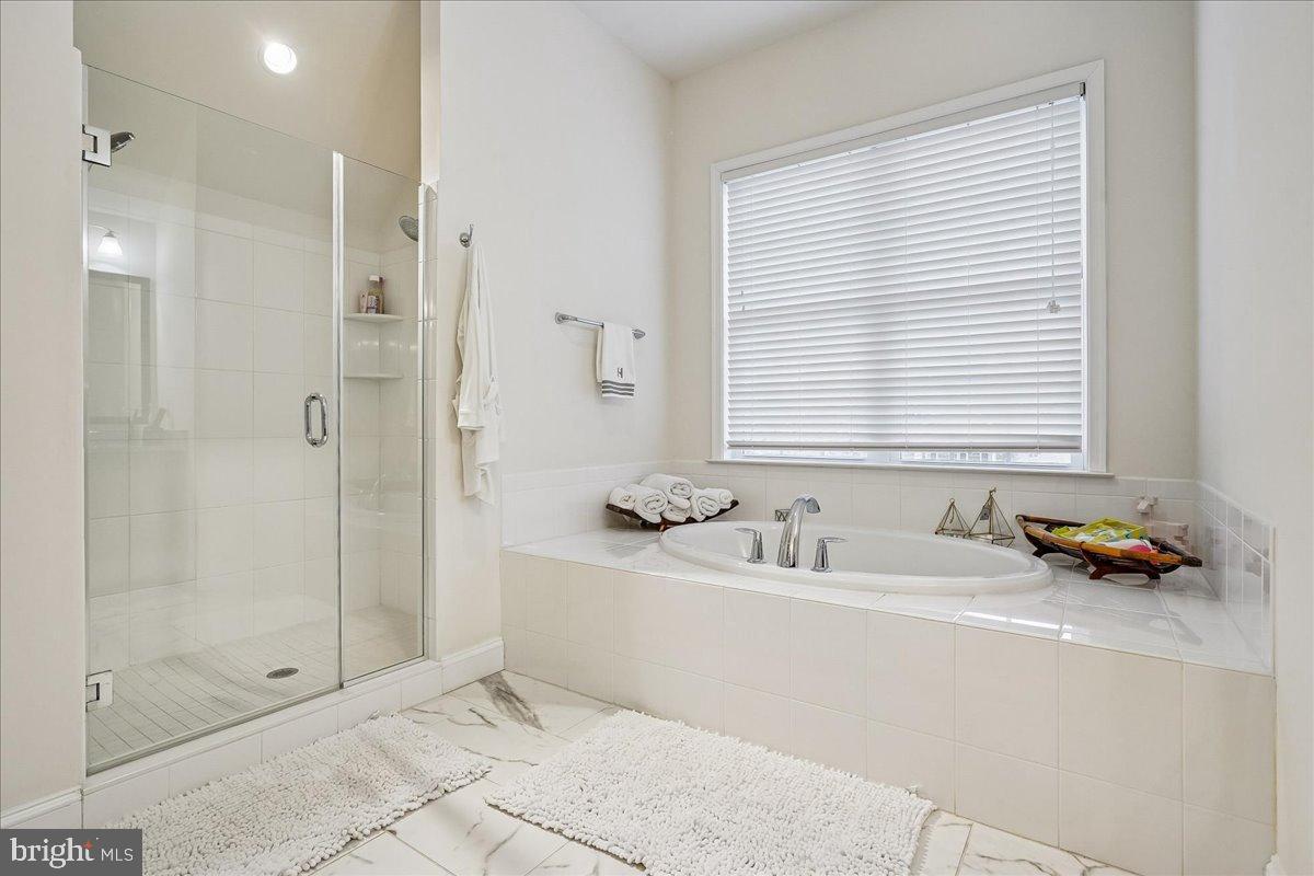 DOMINION VALLEY COUNTRY CLUB - Residential