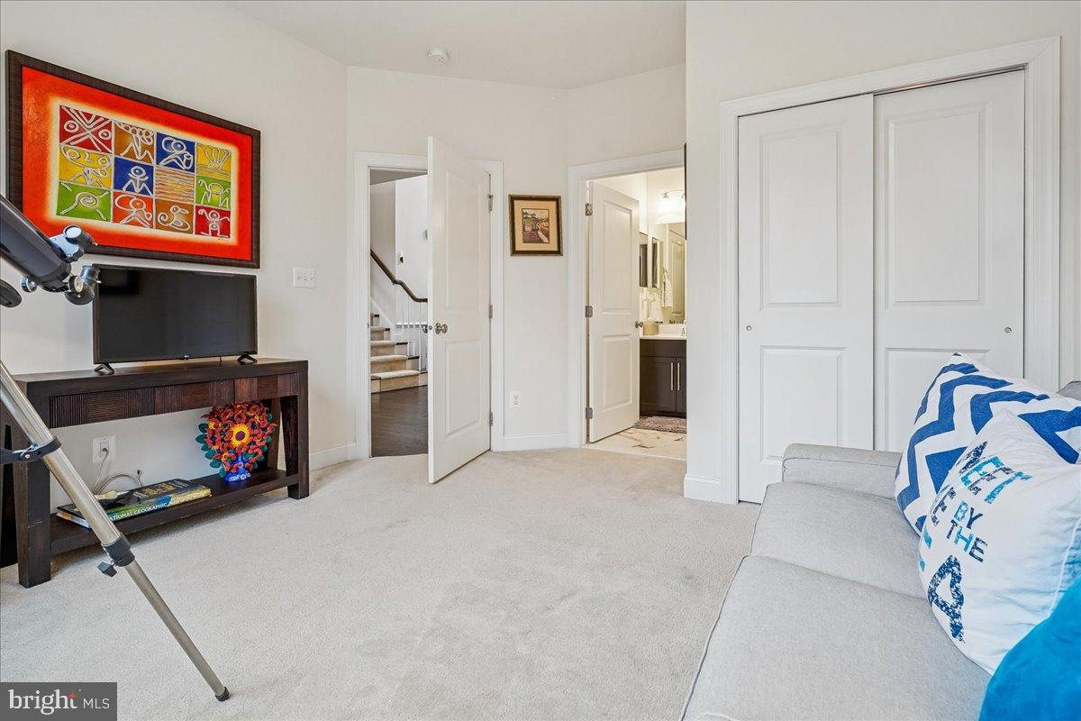 DOMINION VALLEY COUNTRY CLUB - Residential