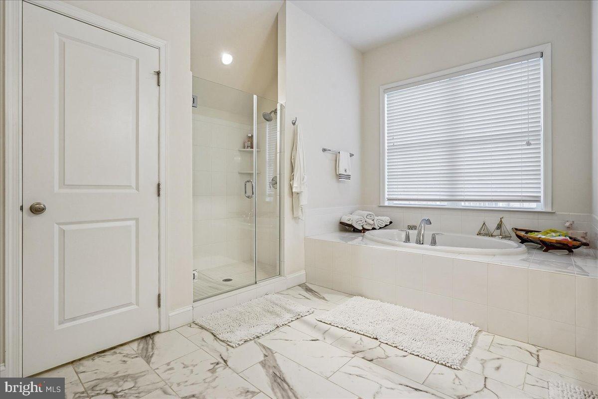 DOMINION VALLEY COUNTRY CLUB - Residential