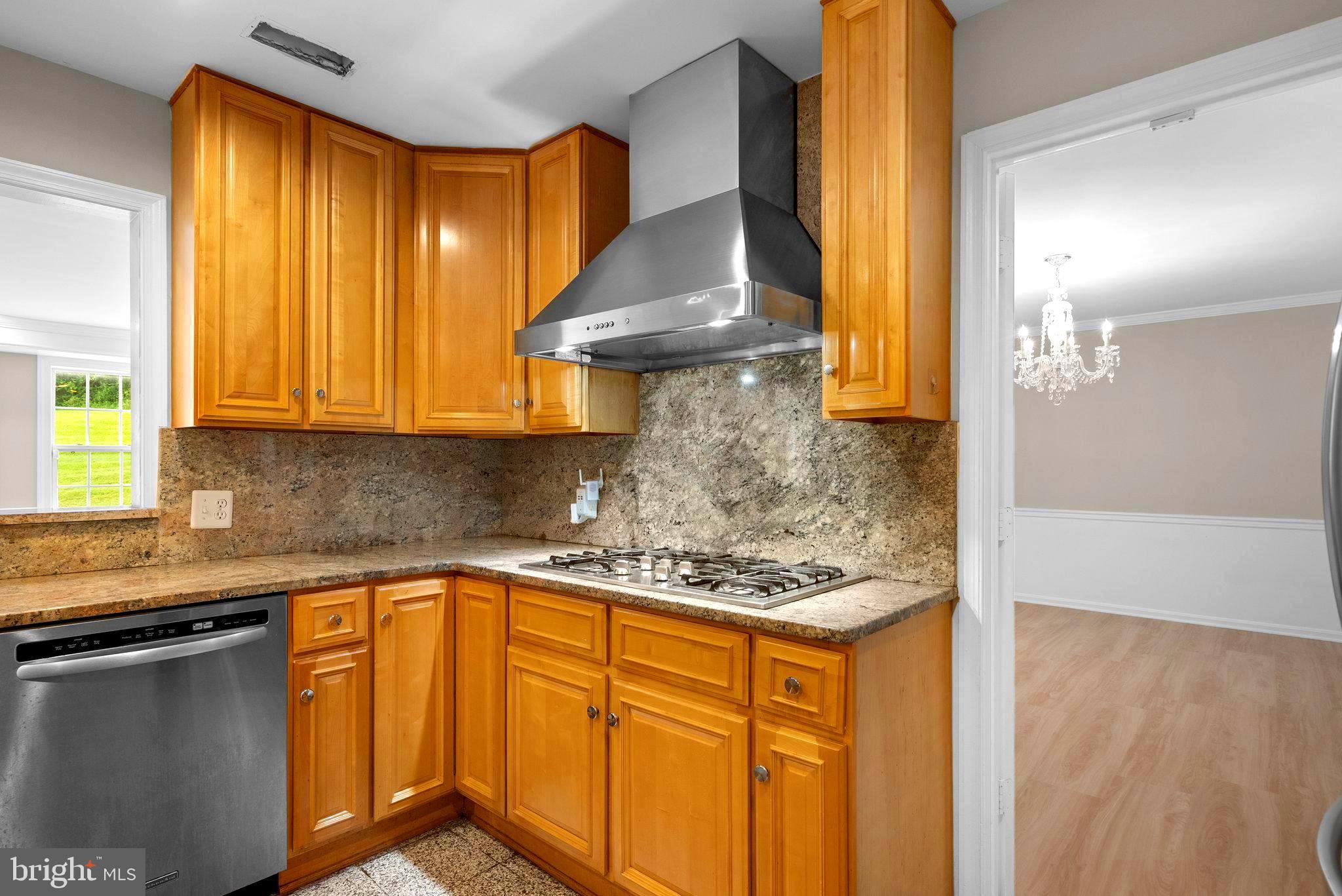 SHERWOOD FOREST MANOR - Residential