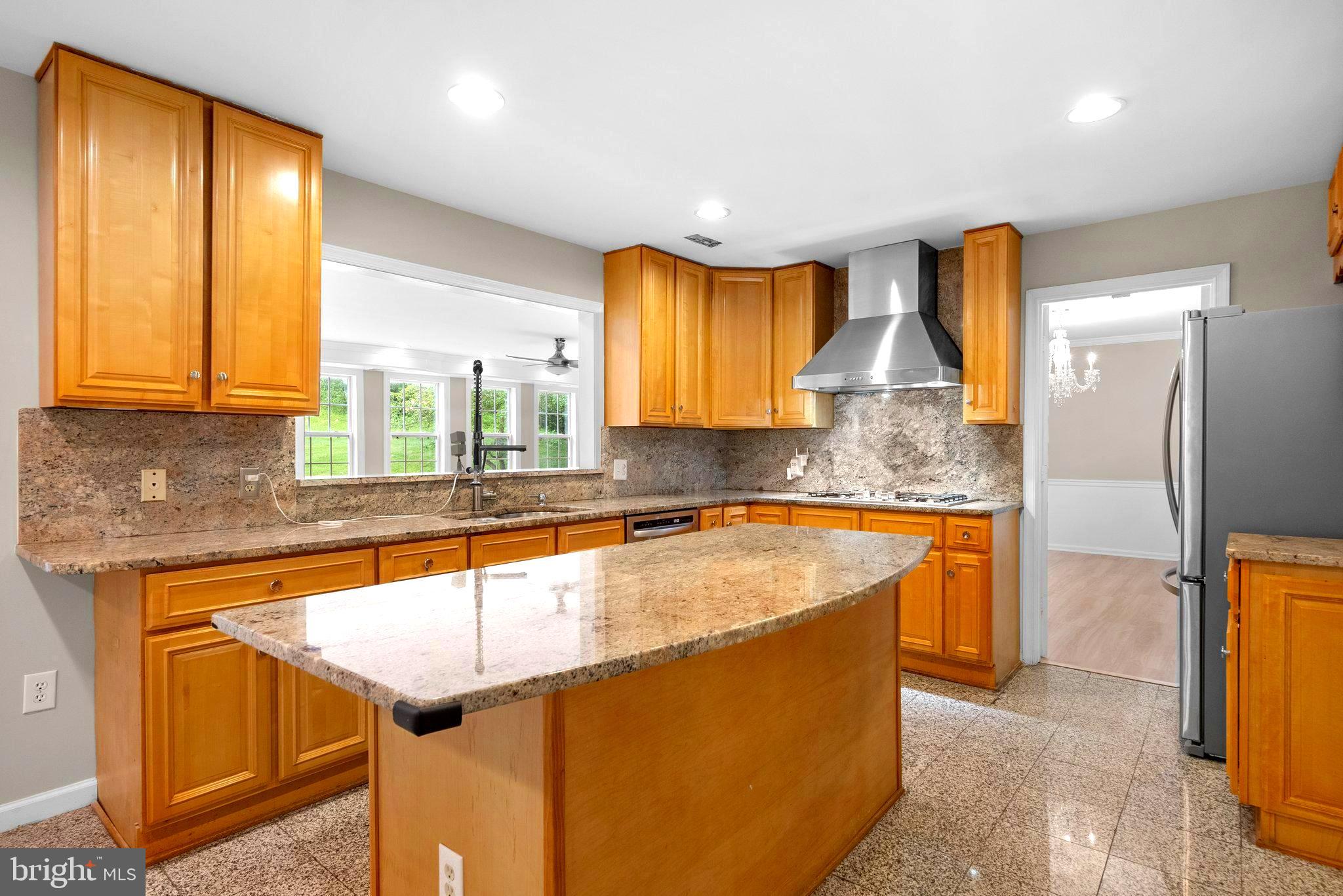 SHERWOOD FOREST MANOR - Residential