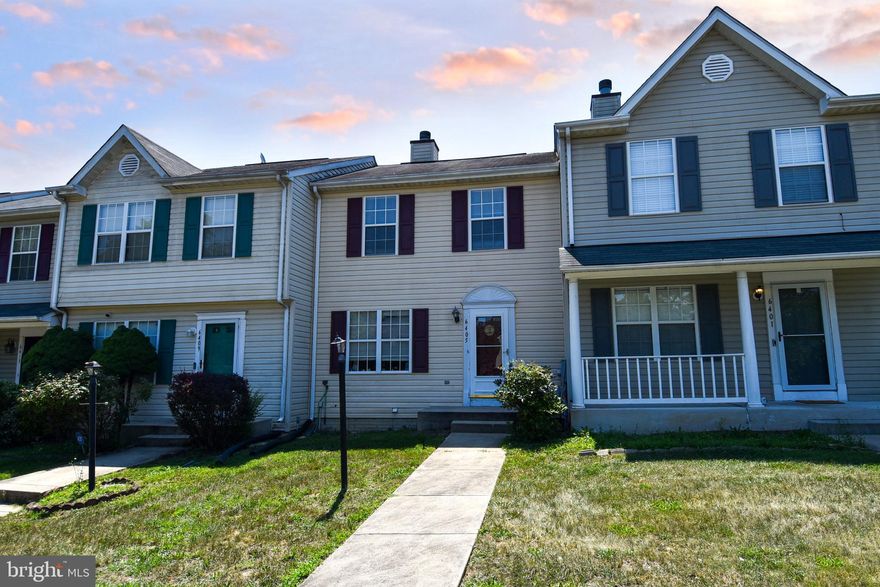 Serious Seller  !!  well worth viewing owner is ready to sell $$ Your lucky day ...Recipe for Happiness! Beautifully Maintained! A home so inviting, so beautifully kept, it's love at first sight! & ready to move in to. Spotless & spacious Town home .Well-planned kitchen radiates an open feeling with lots of work space.   The owner has paid attention to all the details. Charming living room makes entertaining fun with wood burning fire place and open floor plan** Great size Materberoom with private bath and walk in closet.. with Fully Fenced back yard... Backyard fenced in with privacy fence. Great Basement area for entertaining.  Close to schools, restaurants, shopping and many other community shops. Absolutely must be seen!!! * There are 2 HOA's