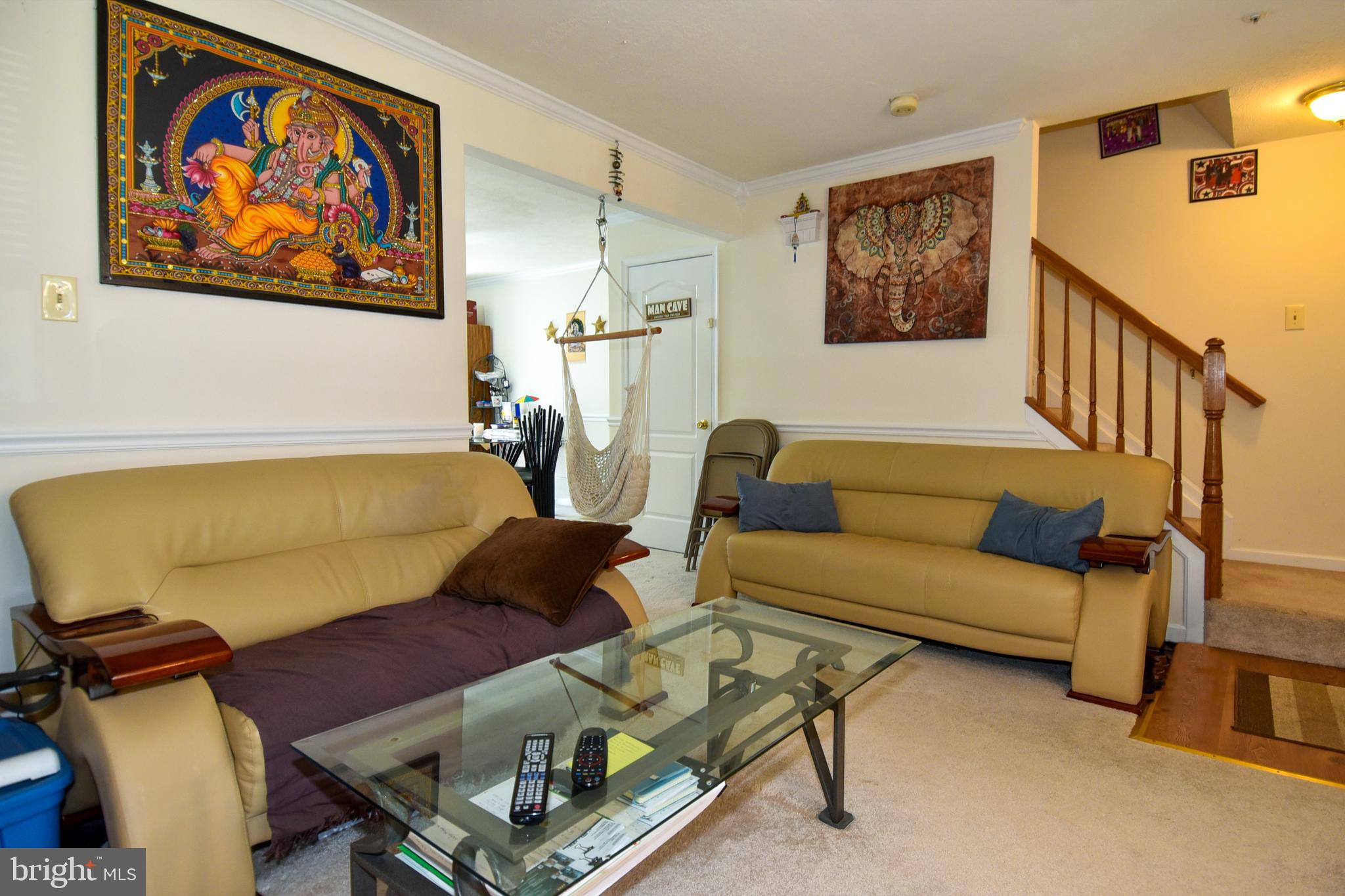 SOUTH HAMPTON - Residential