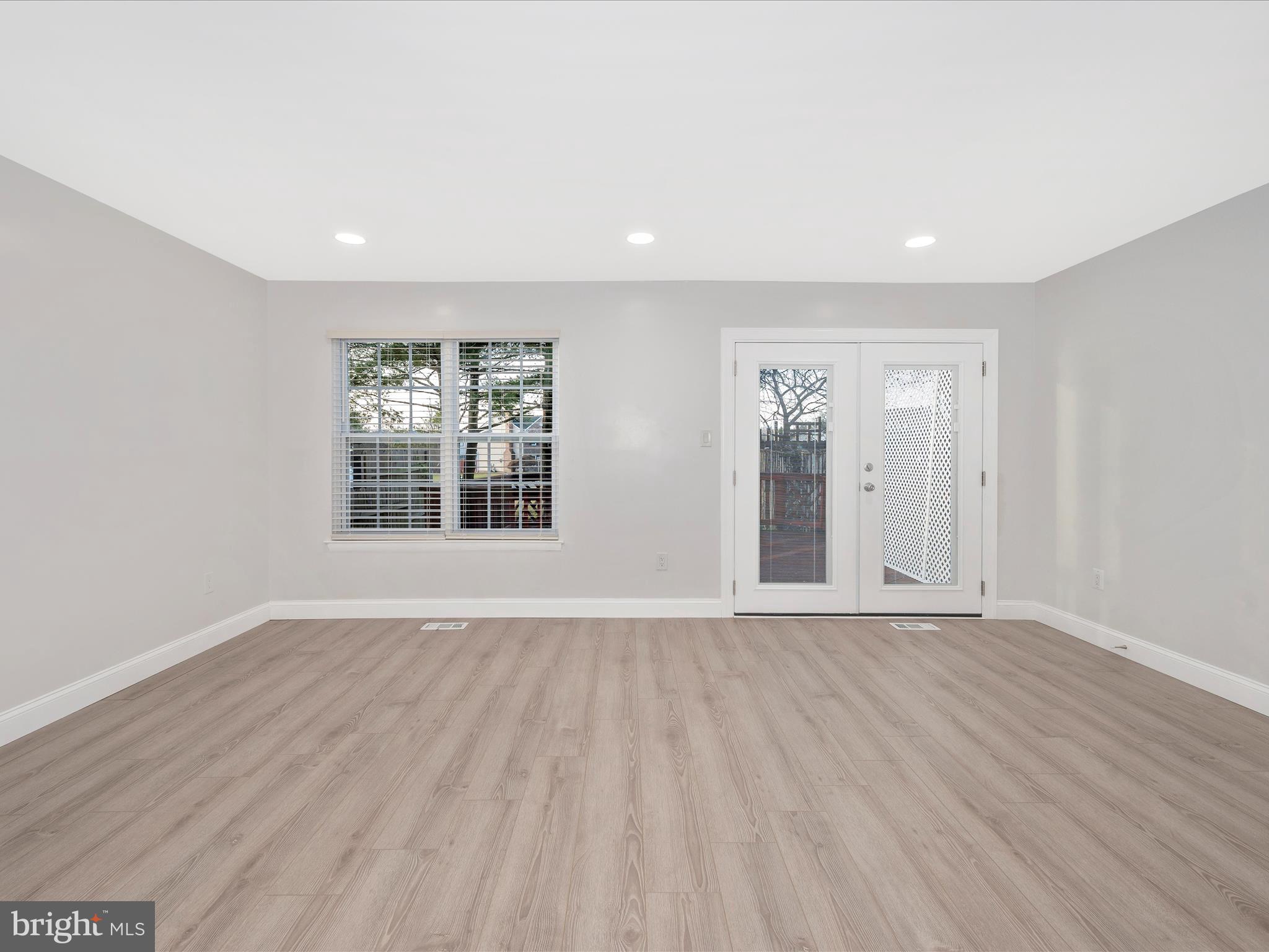 FAIRLAND FARMS - Residential