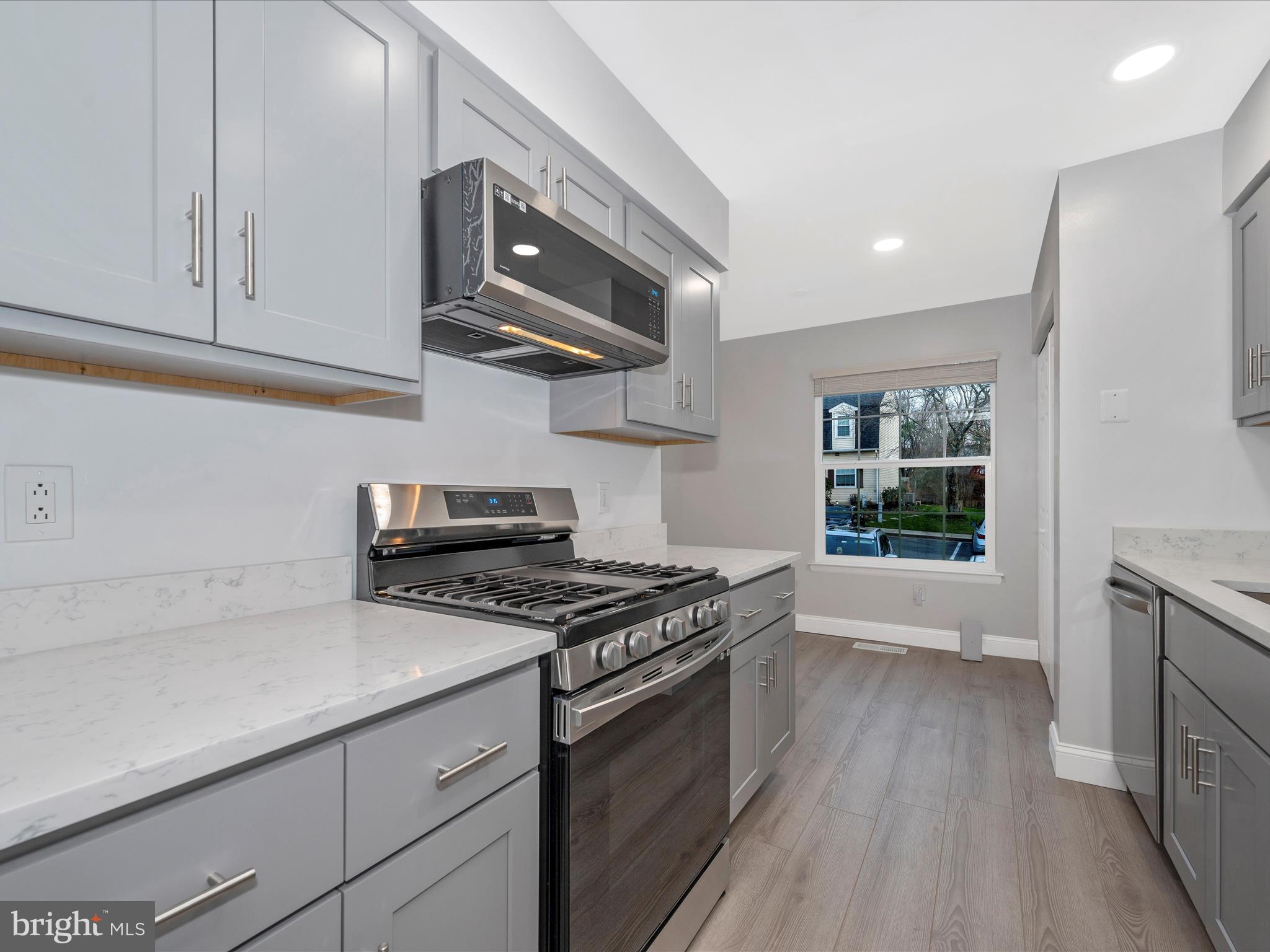 FAIRLAND FARMS - Residential