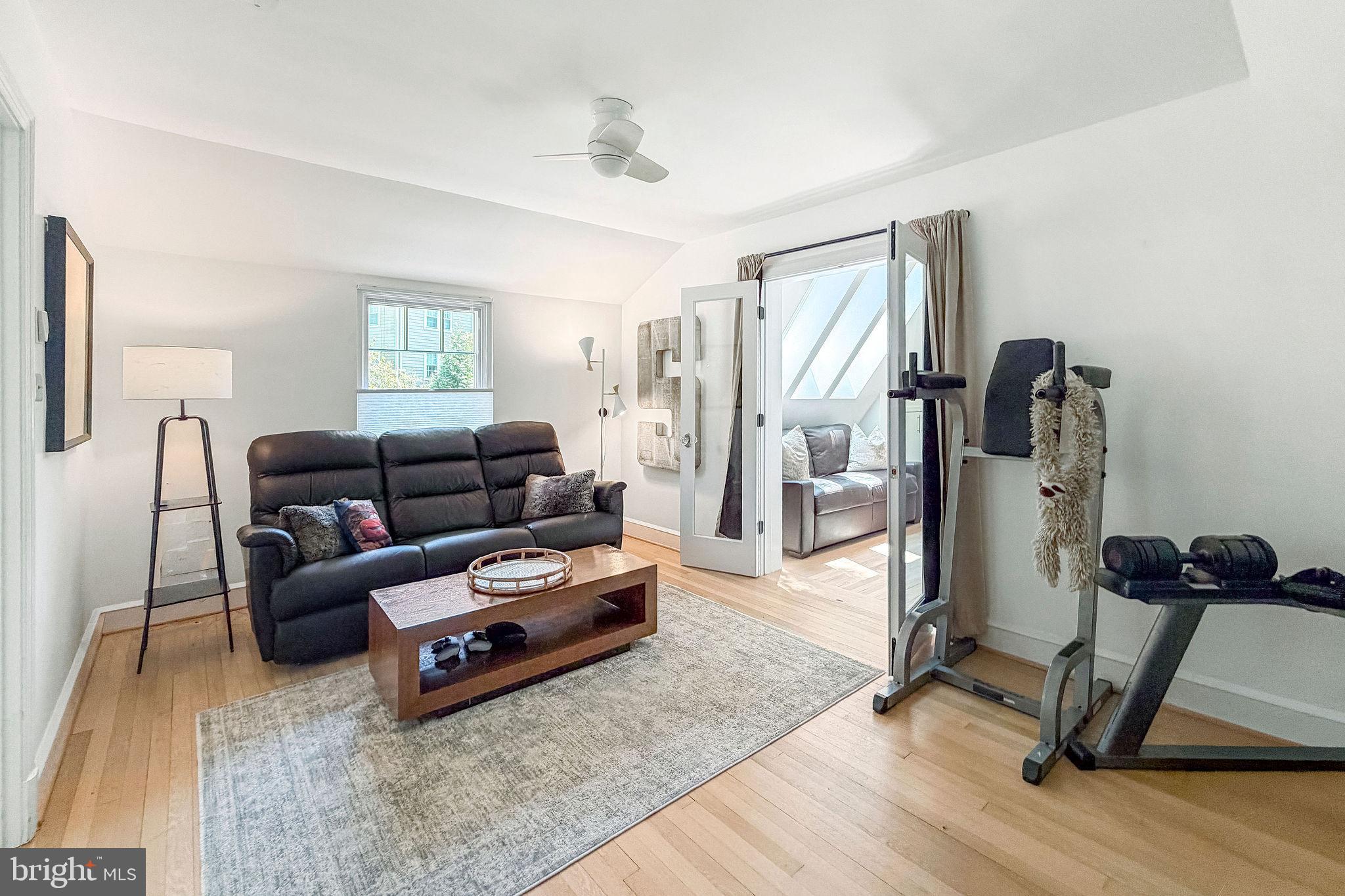 CHEVY CHASE PARK - Residential