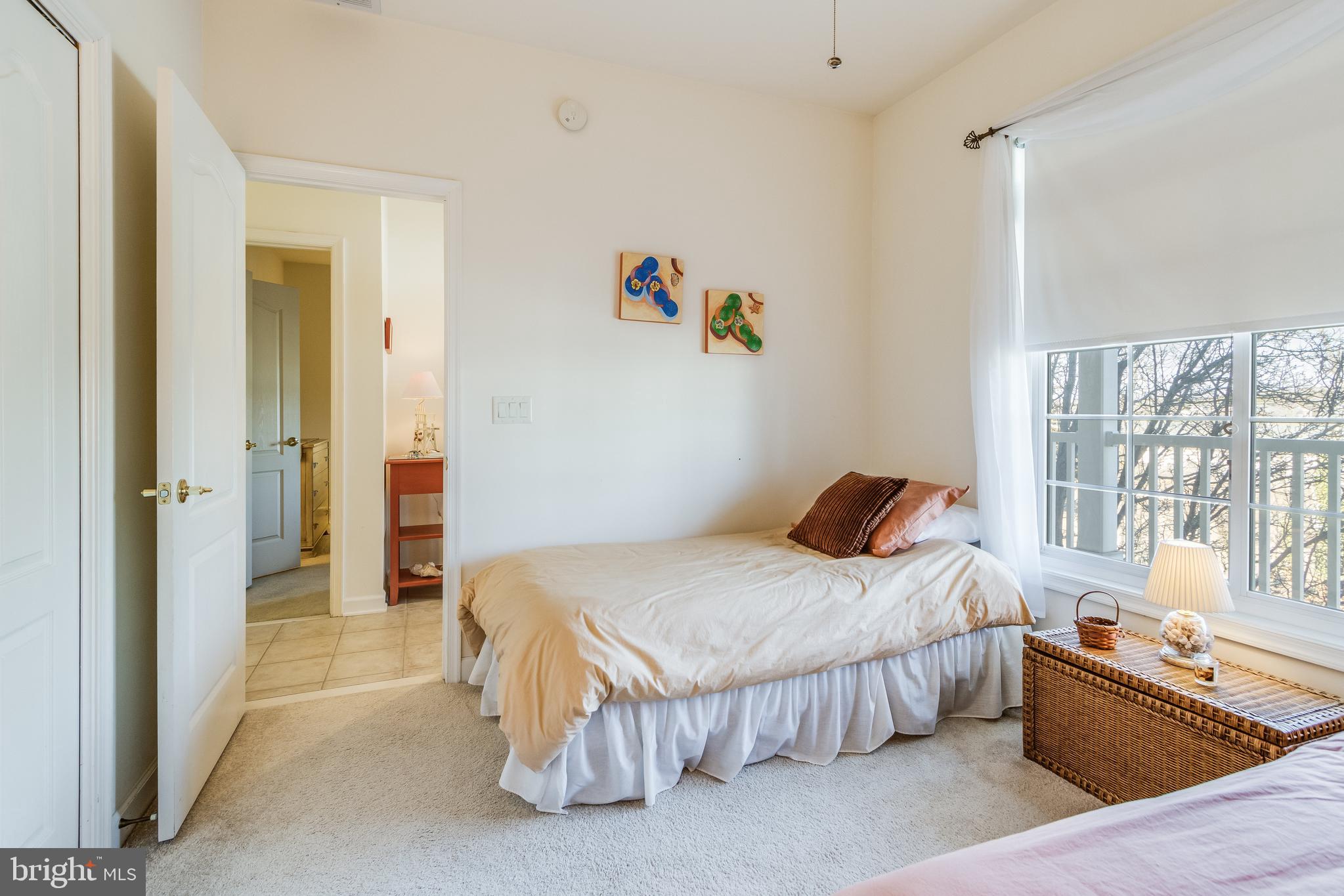 SUMMERLYN - Residential