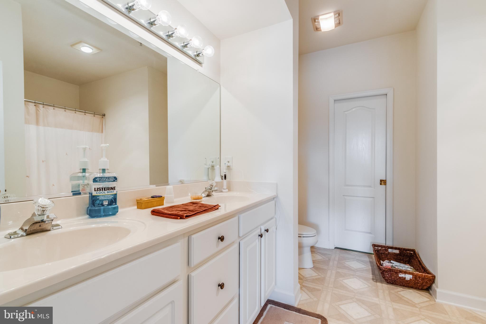 SUMMERLYN - Residential