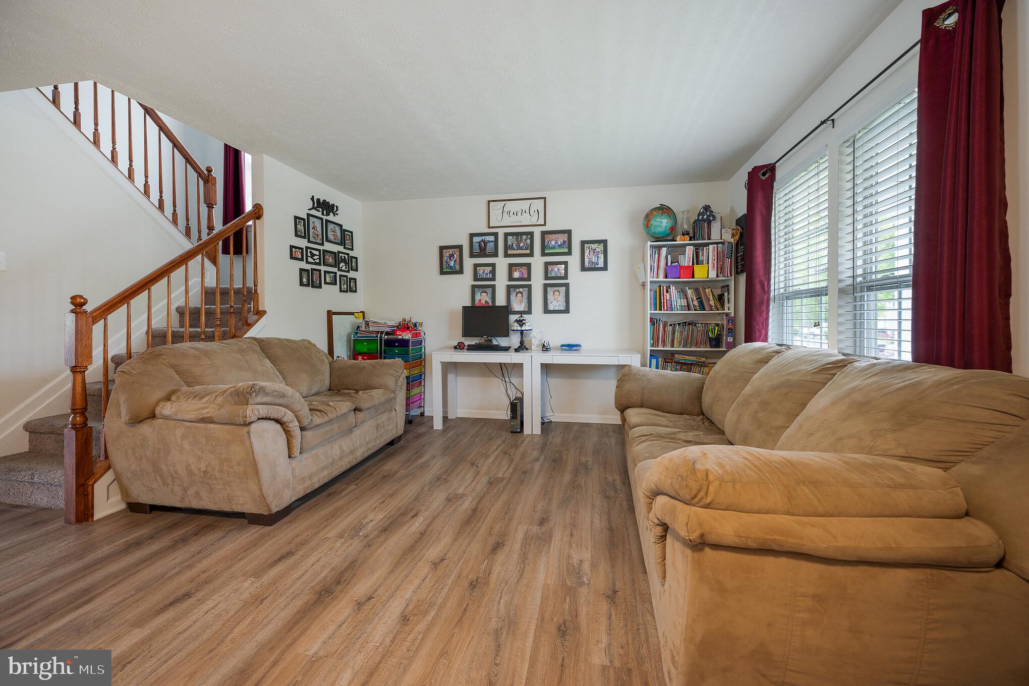 CATTAIL COMMONS - Residential