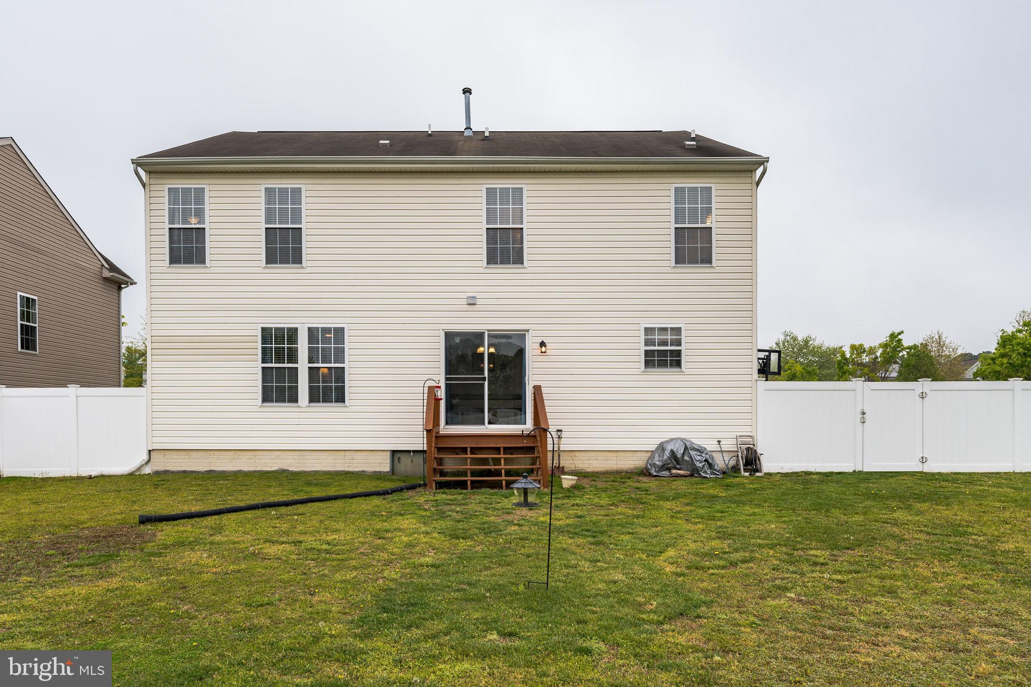 CATTAIL COMMONS - Residential