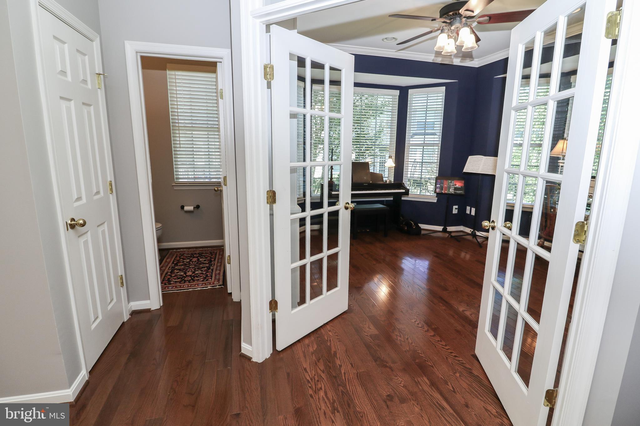 SOUTH RIDING - Residential