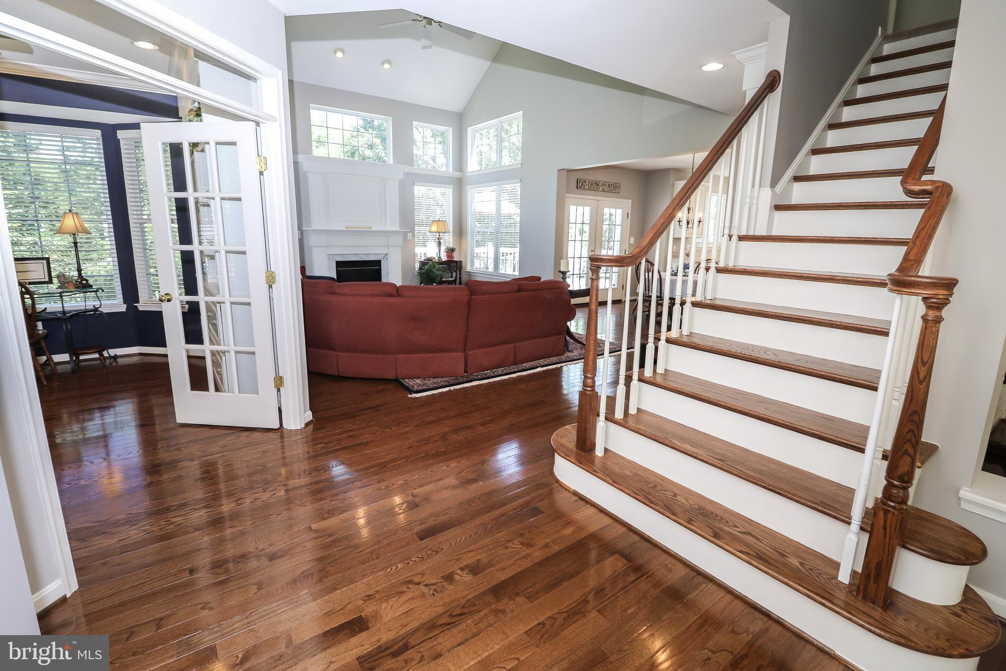 SOUTH RIDING - Residential