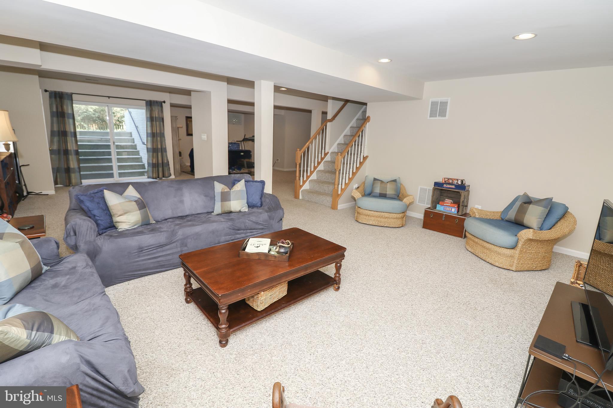 SOUTH RIDING - Residential