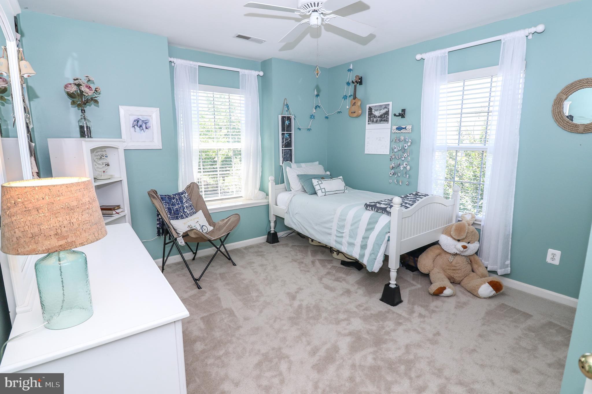 SOUTH RIDING - Residential