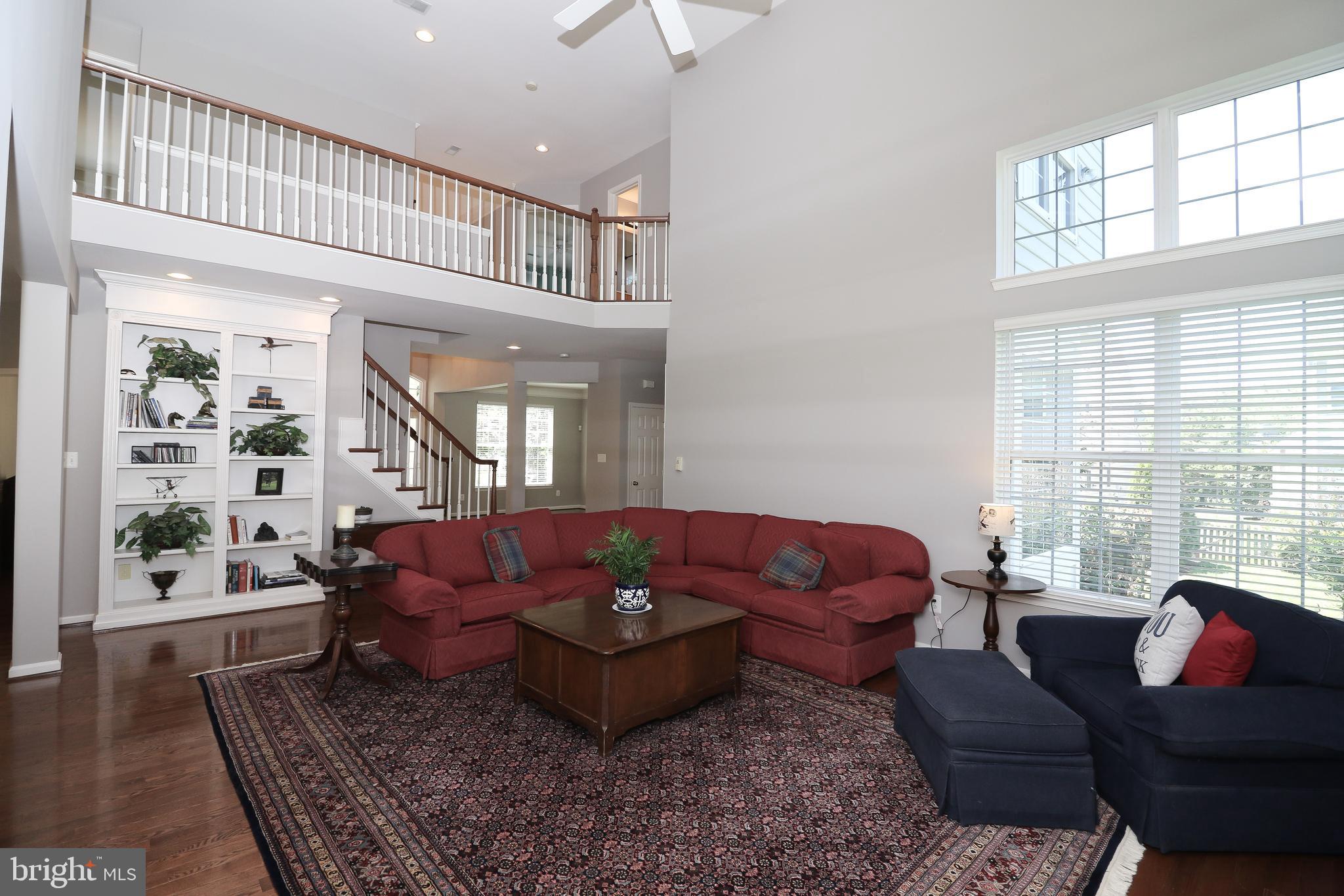 SOUTH RIDING - Residential