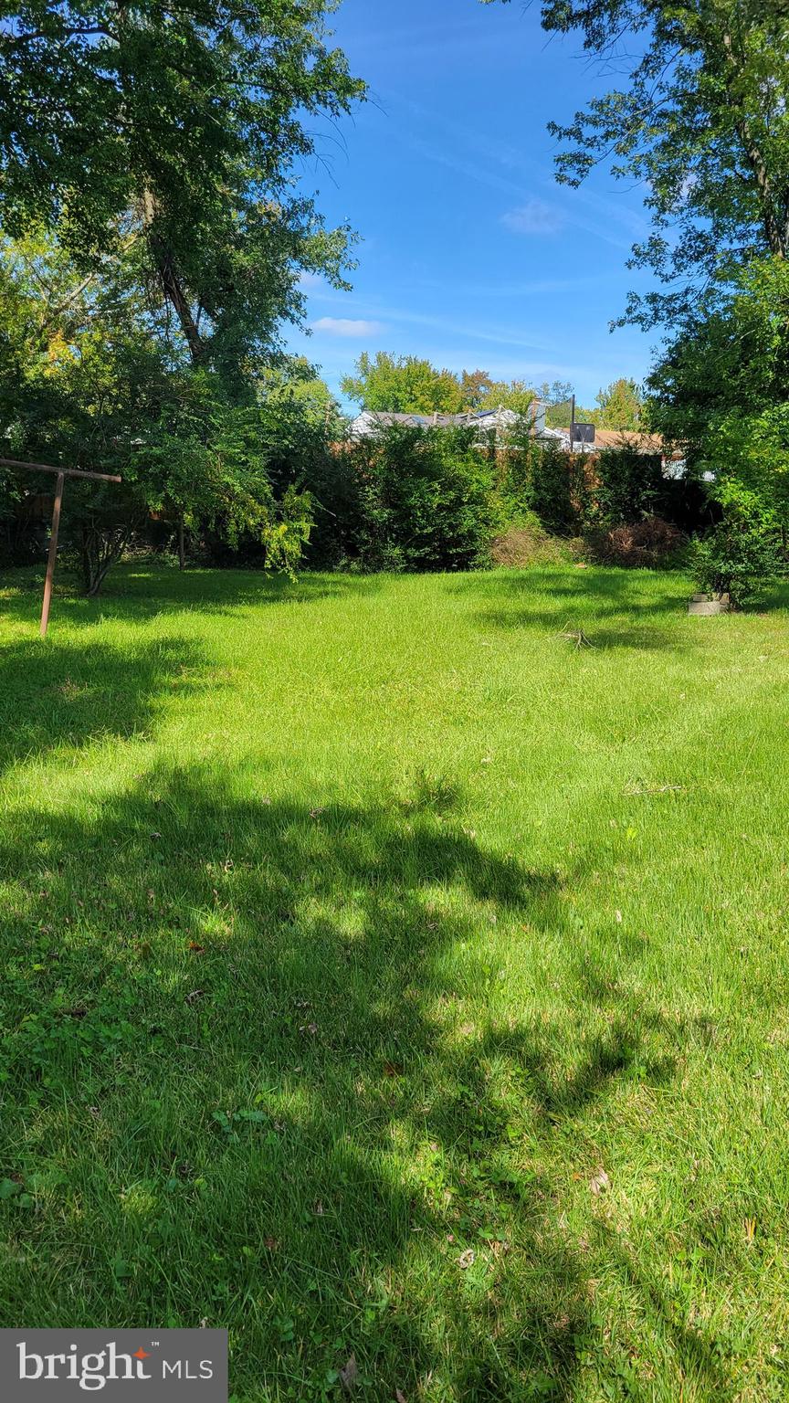 CHRIS MAR MANOR - Residential