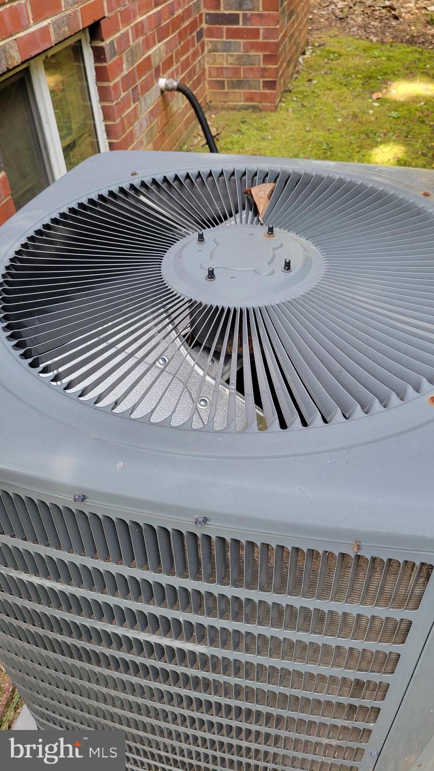 CHRIS MAR MANOR - Residential