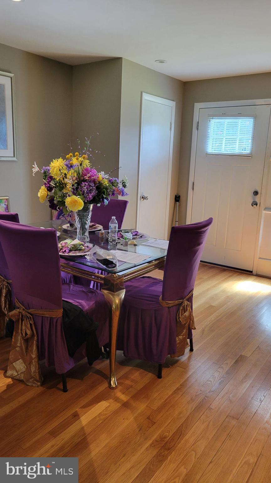 CHRIS MAR MANOR - Residential