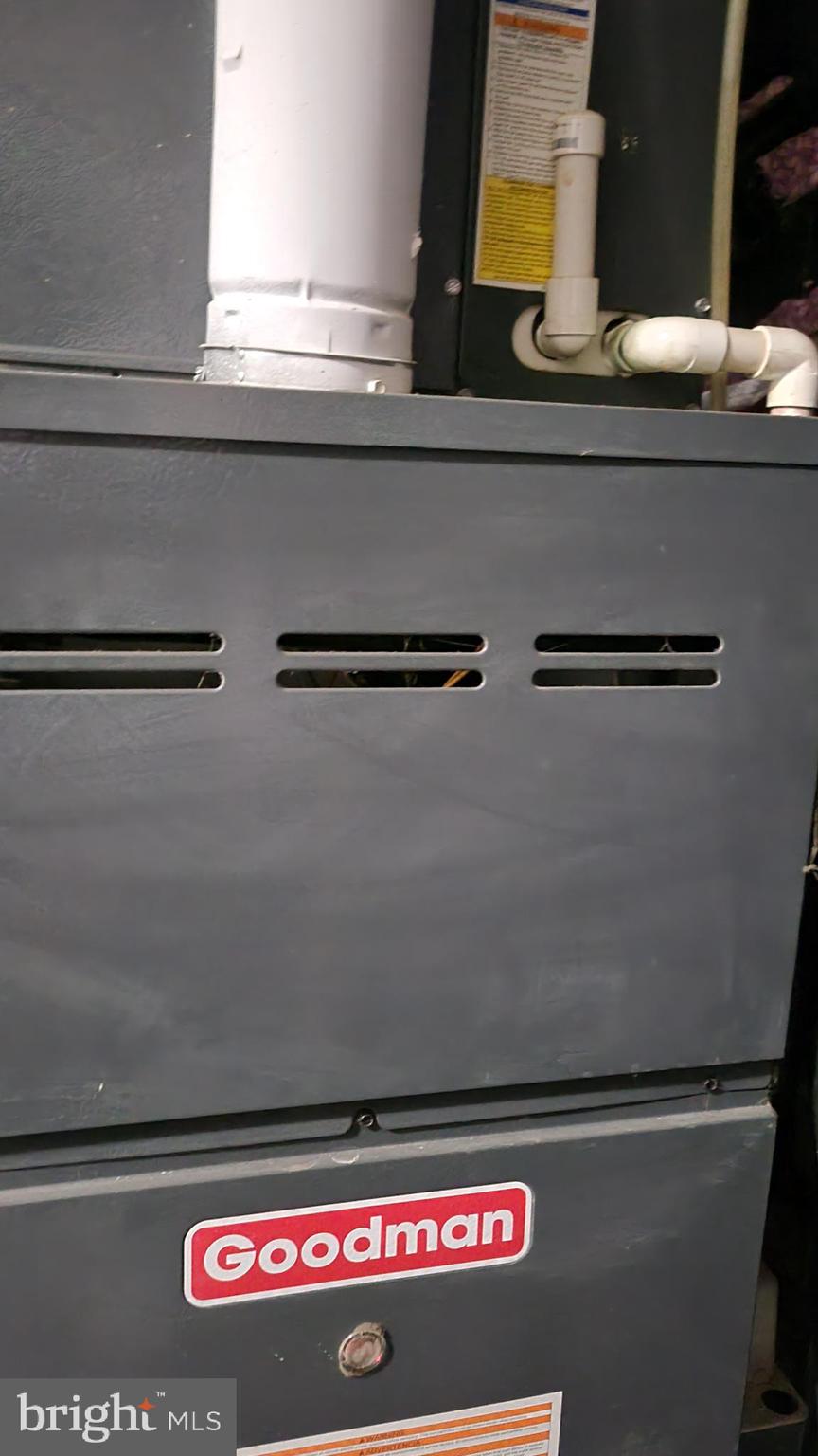 CHRIS MAR MANOR - Residential