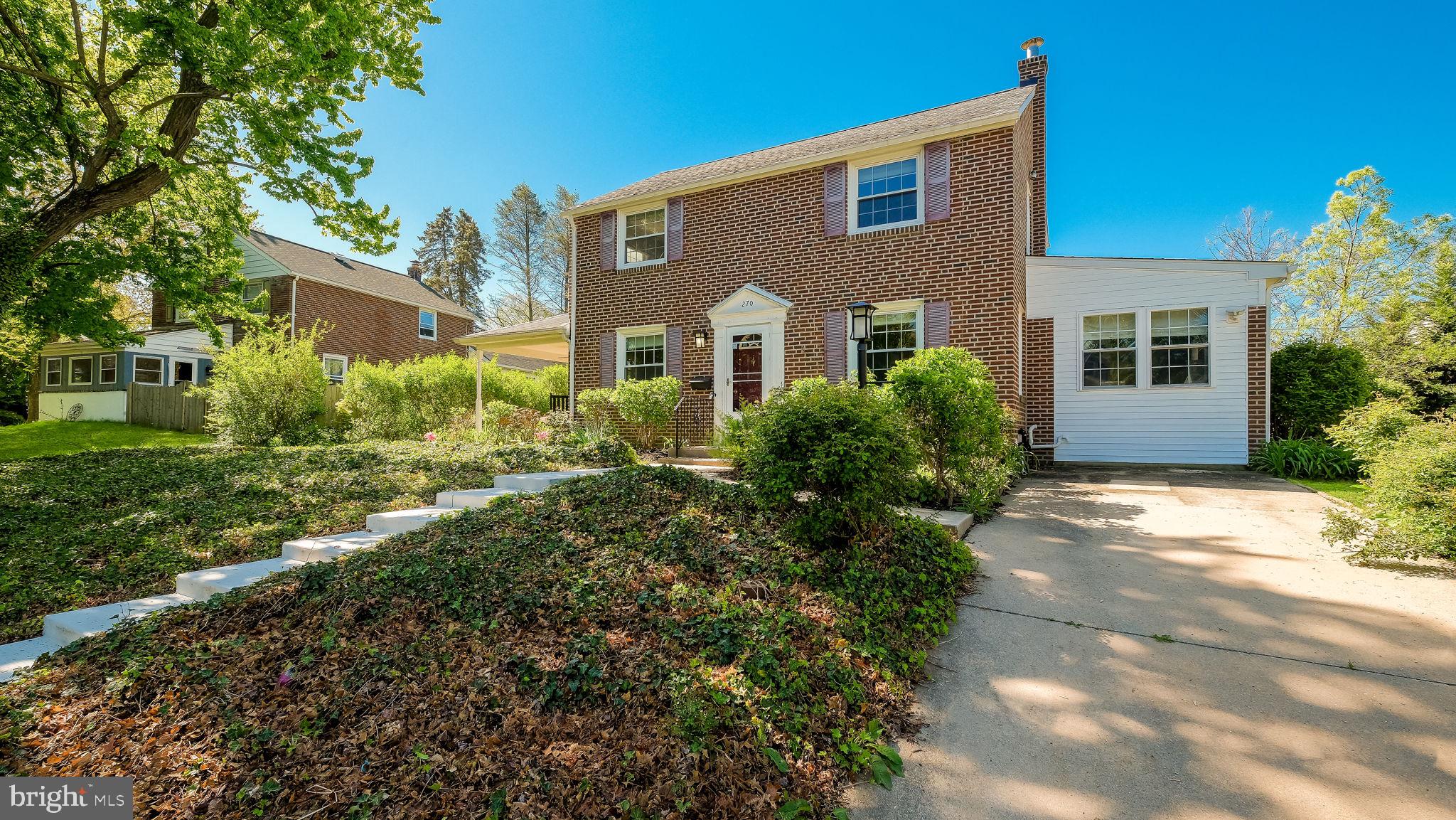 SUNNYBROOK - Residential