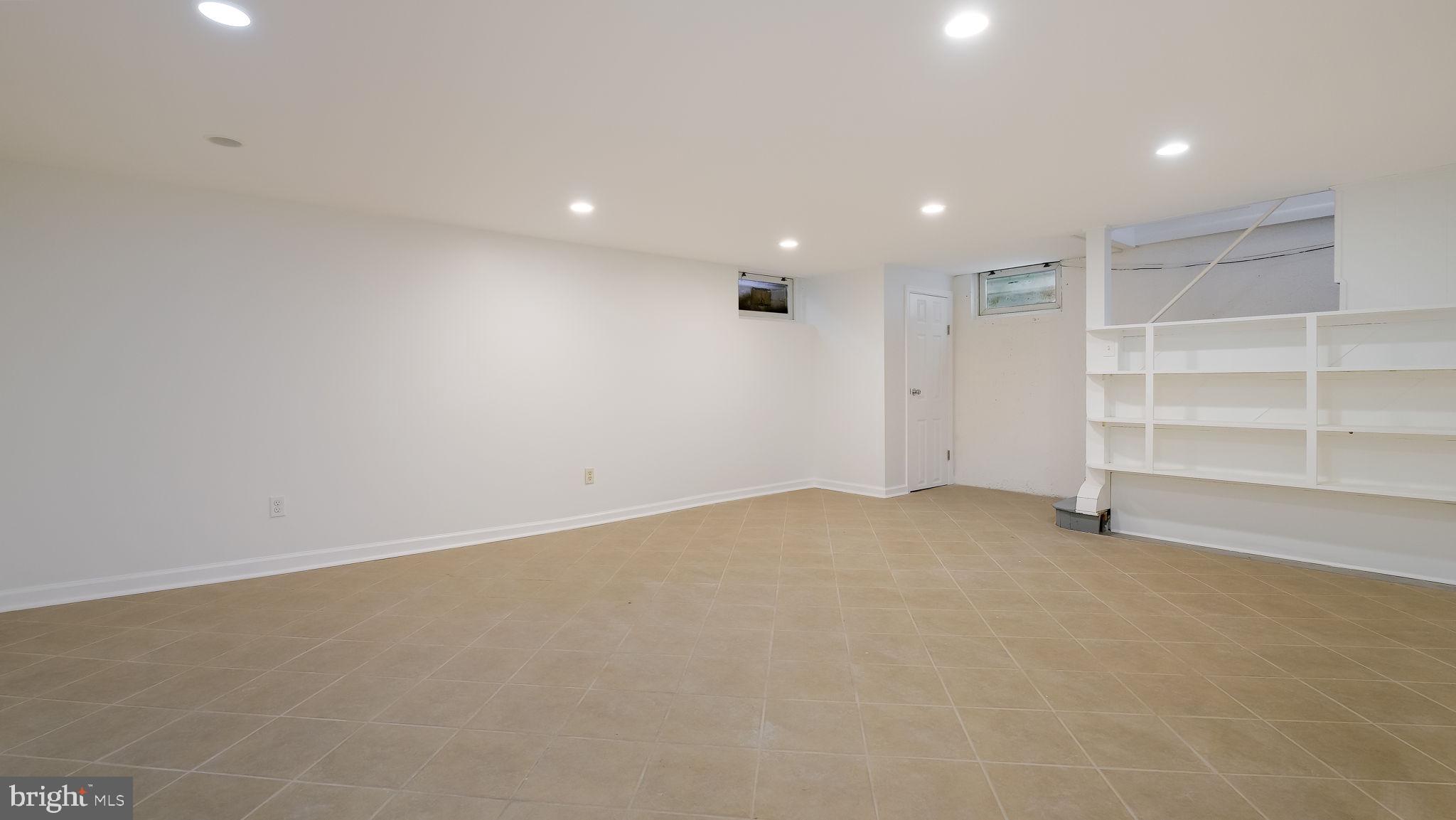 SUNNYBROOK - Residential