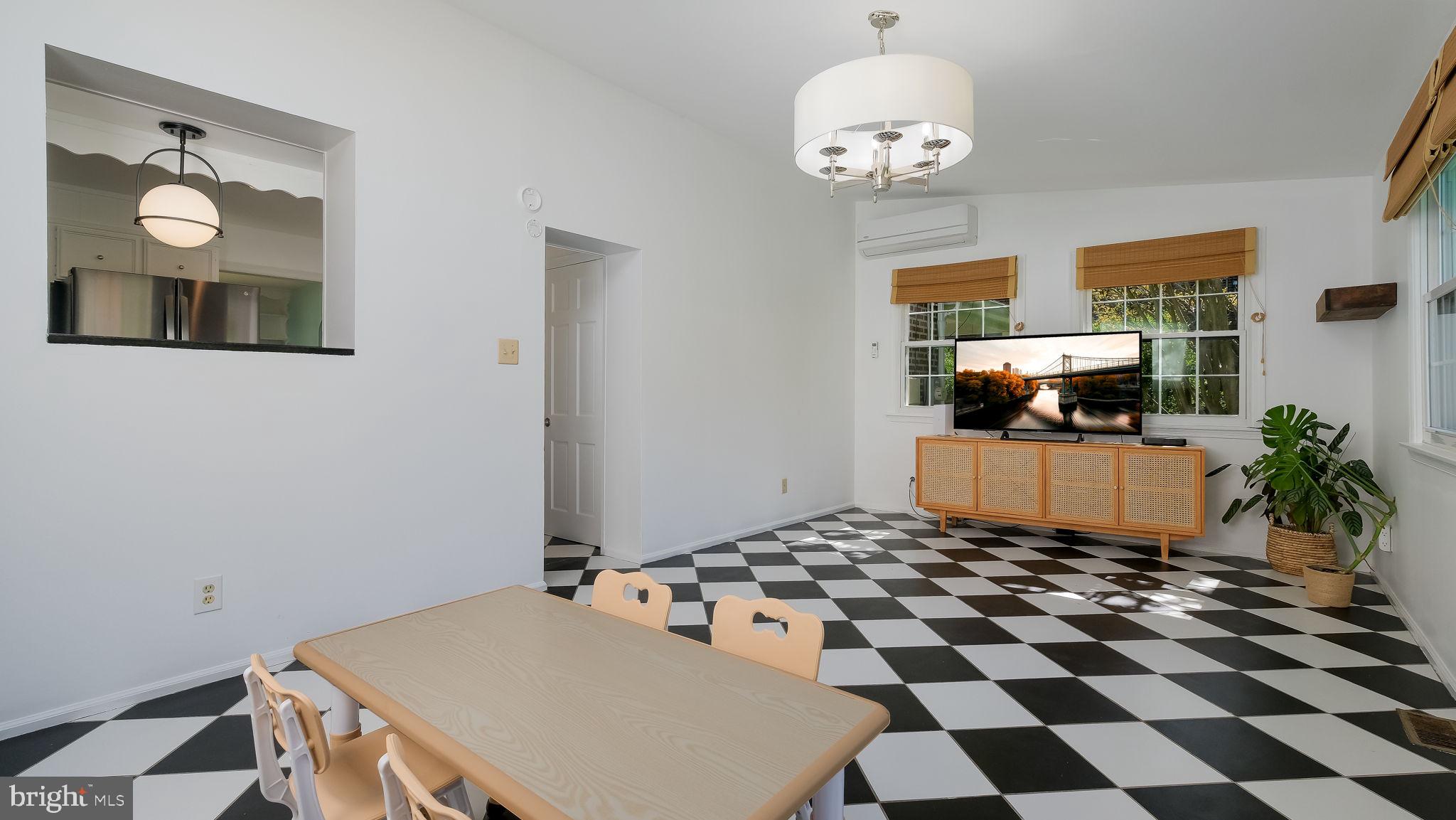 SUNNYBROOK - Residential