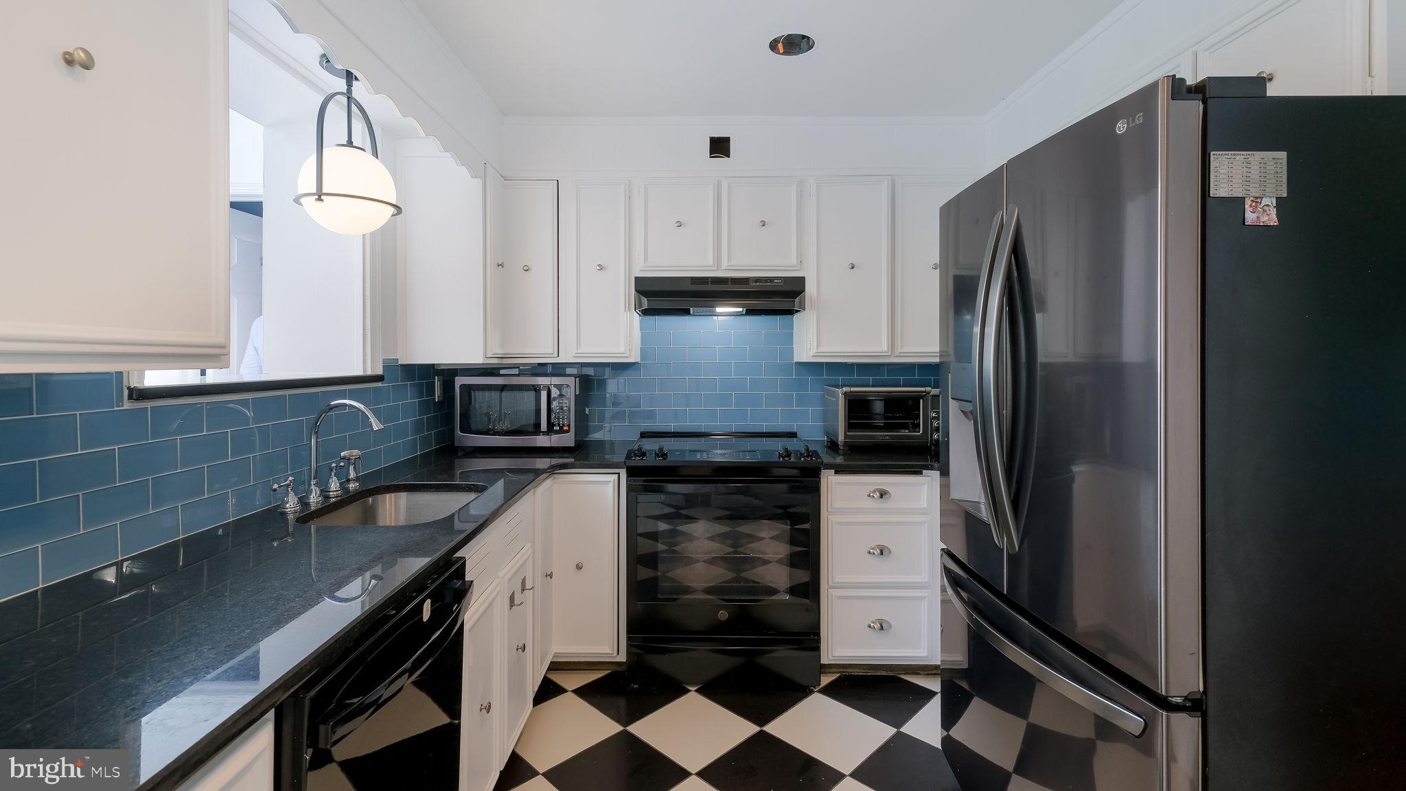 SUNNYBROOK - Residential