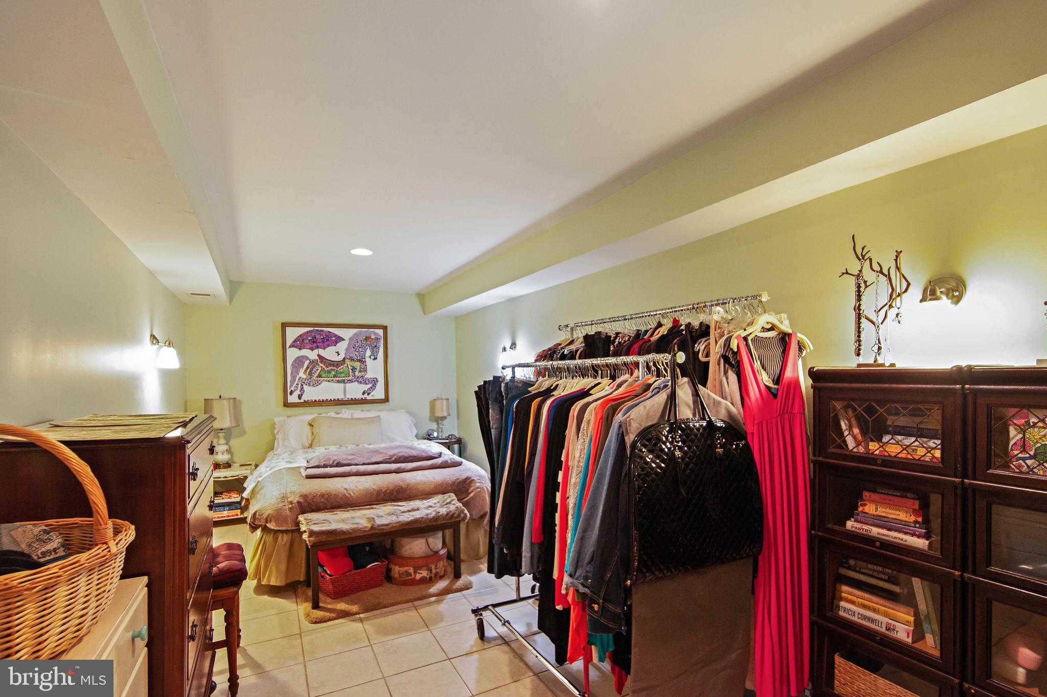 BELMONT FOREST - Residential