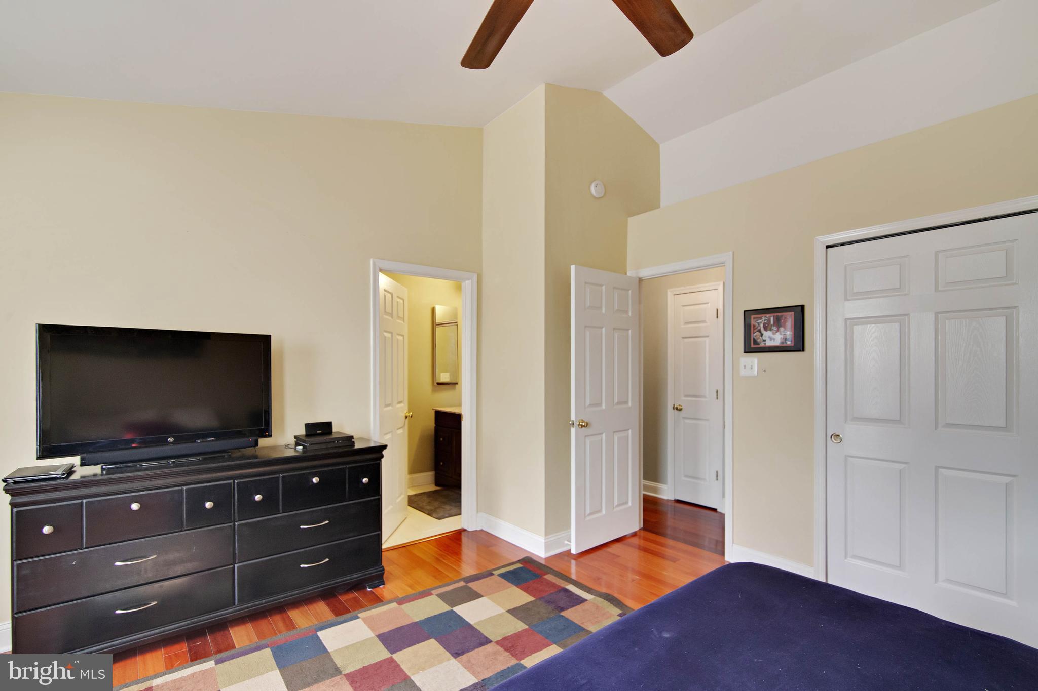 BELMONT FOREST - Residential