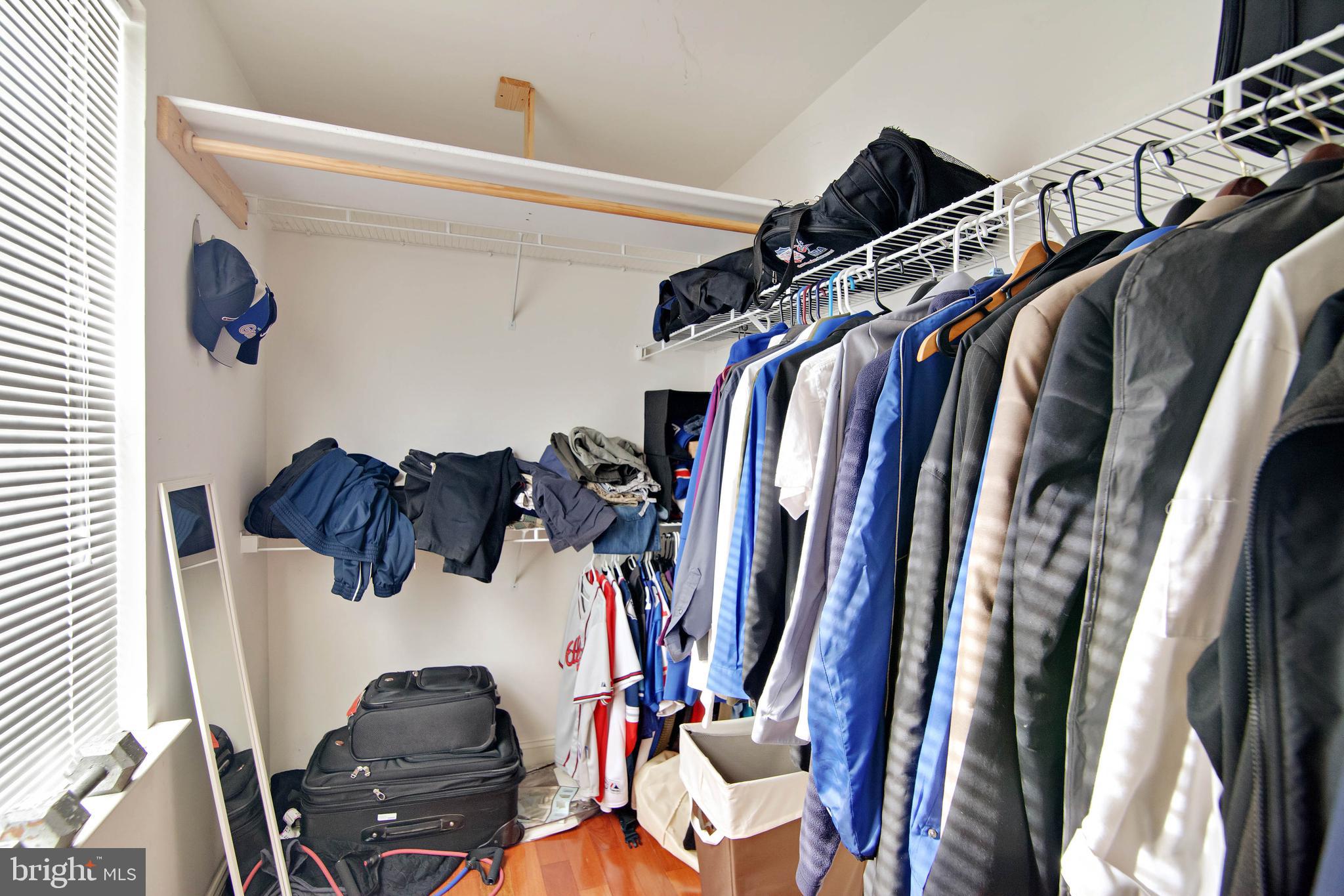 BELMONT FOREST - Residential