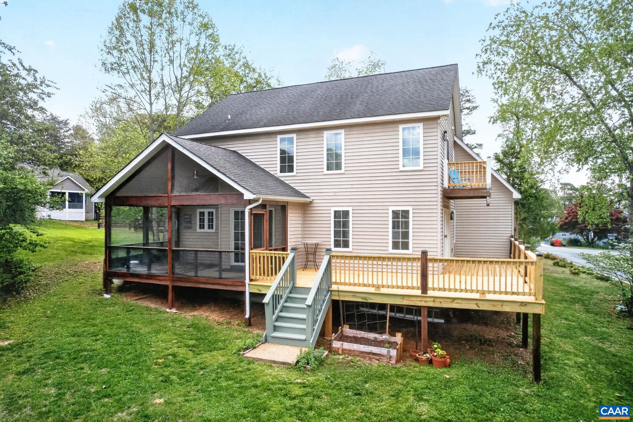 LAKE MONTICELLO - Residential