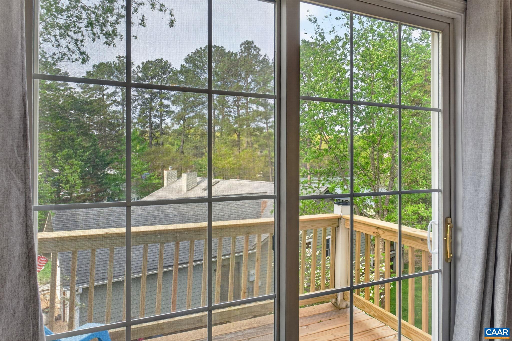 LAKE MONTICELLO - Residential
