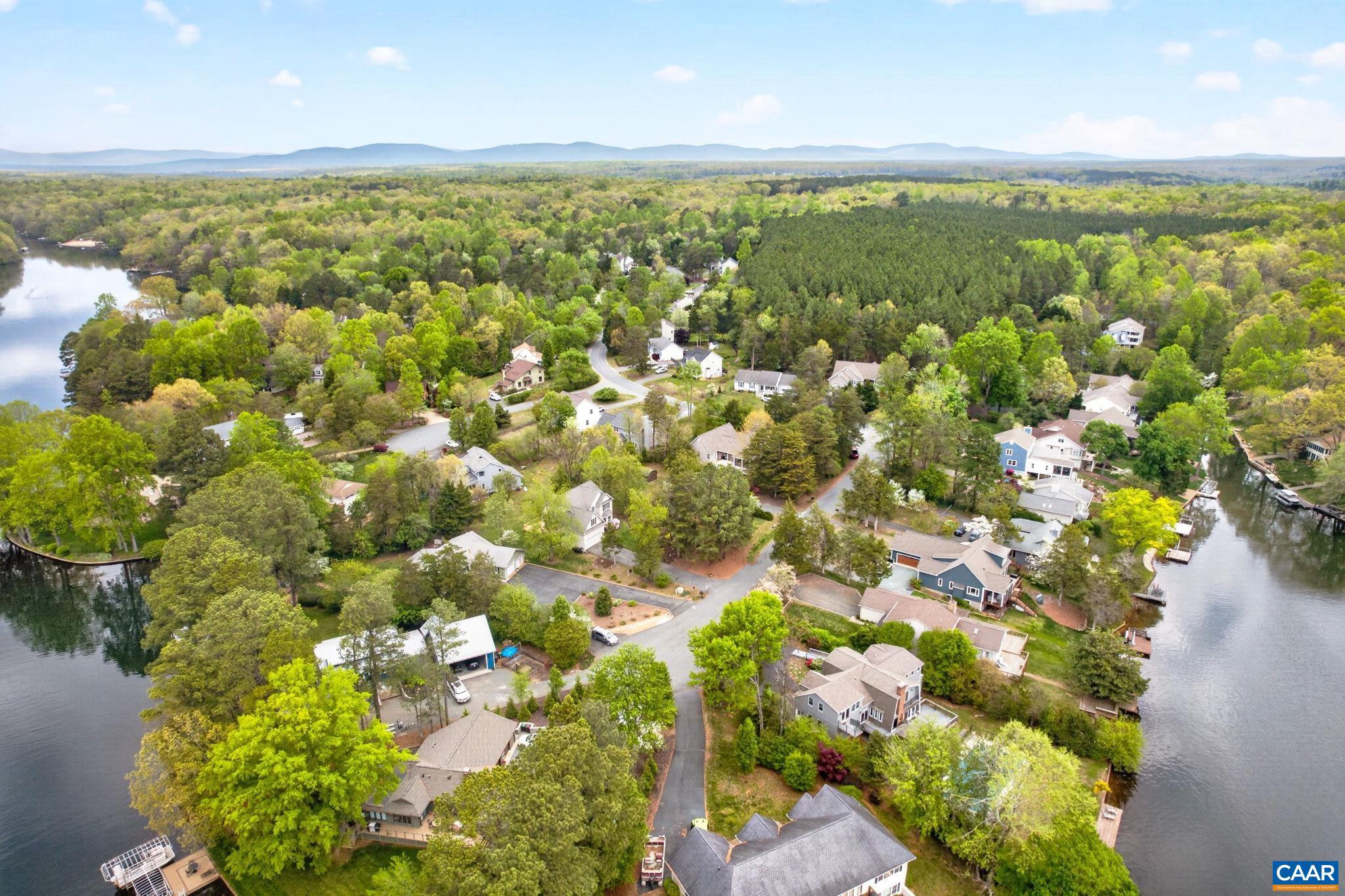 LAKE MONTICELLO - Residential