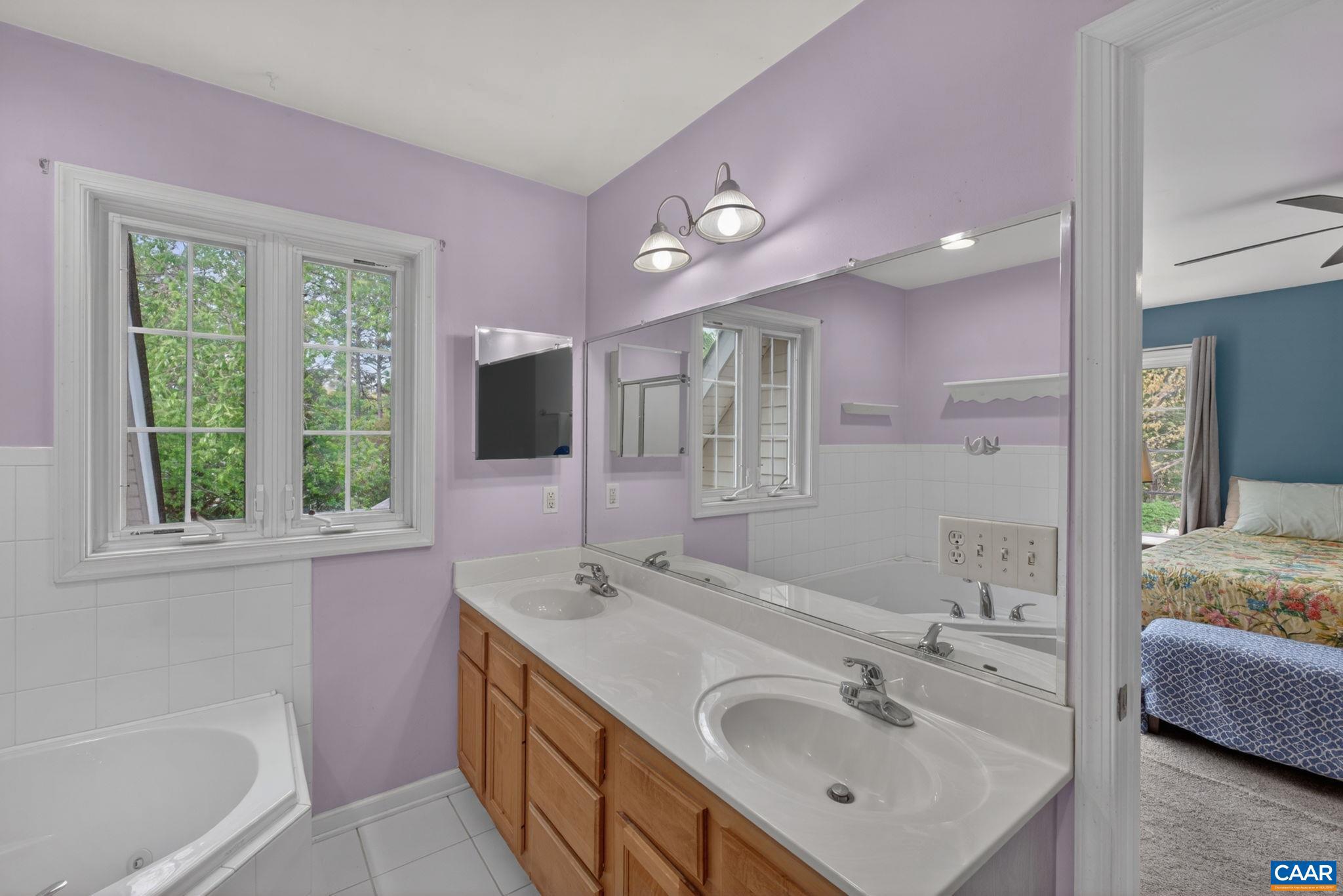 LAKE MONTICELLO - Residential