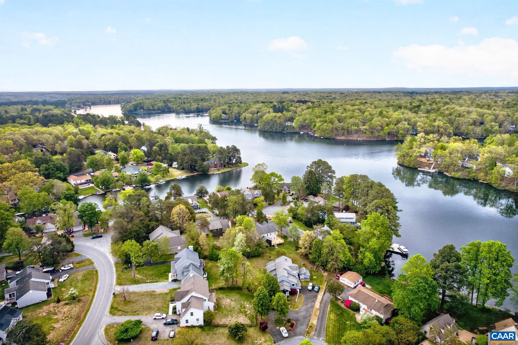 LAKE MONTICELLO - Residential