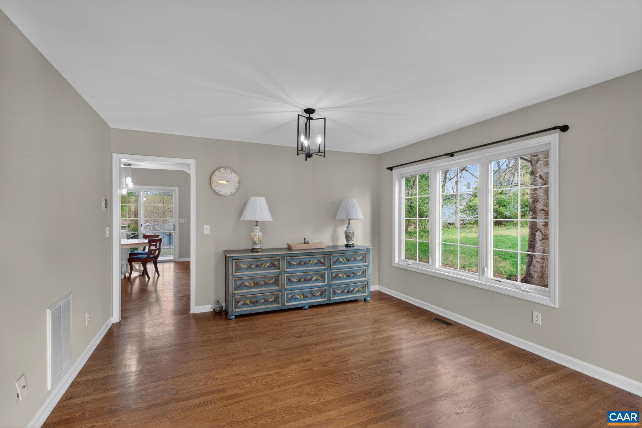 LAKE MONTICELLO - Residential