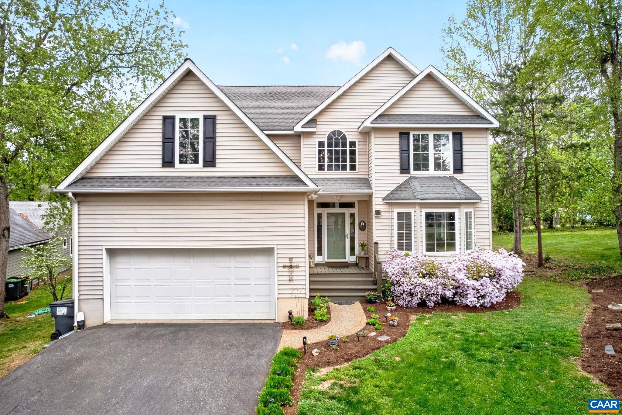 LAKE MONTICELLO - Residential