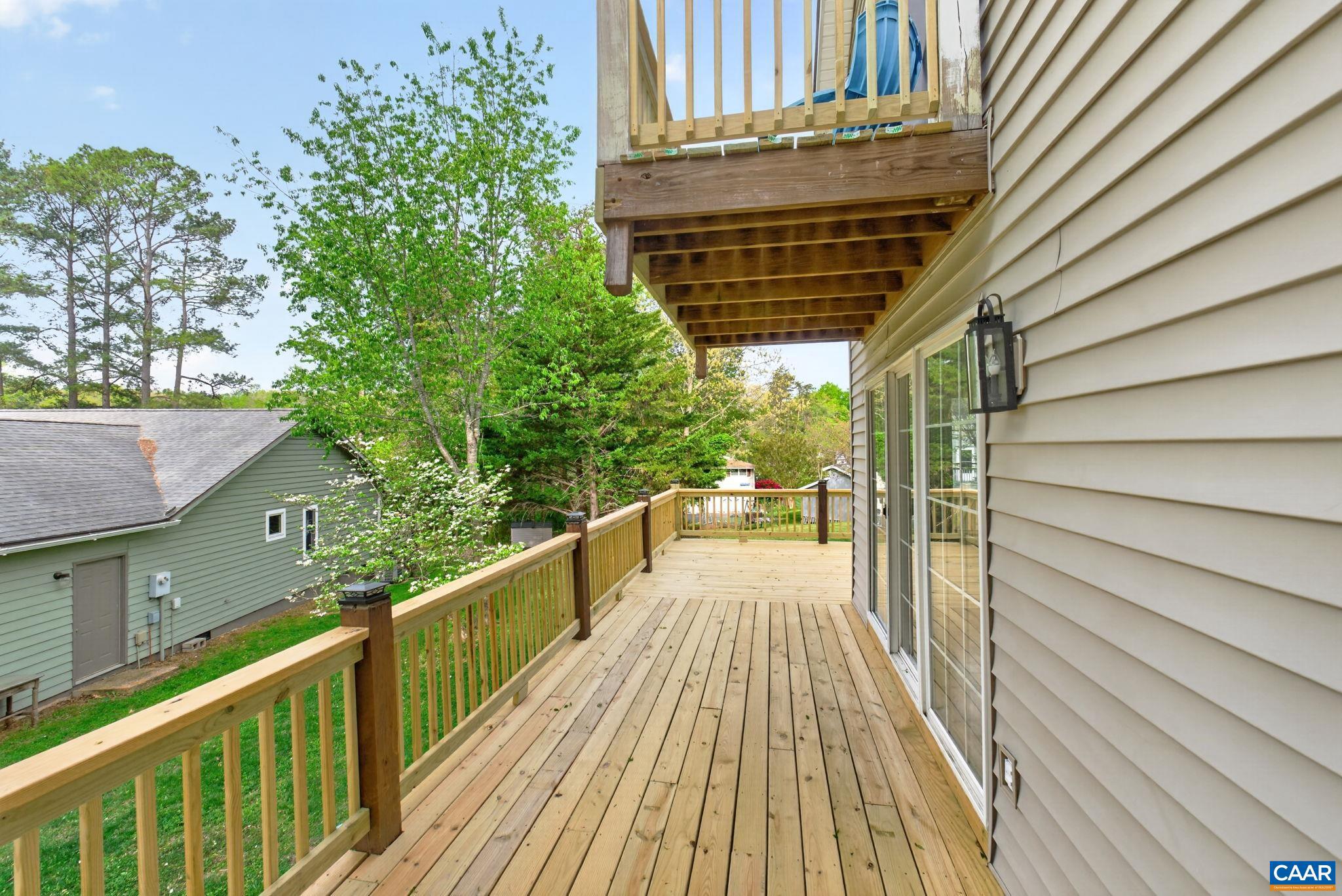 LAKE MONTICELLO - Residential