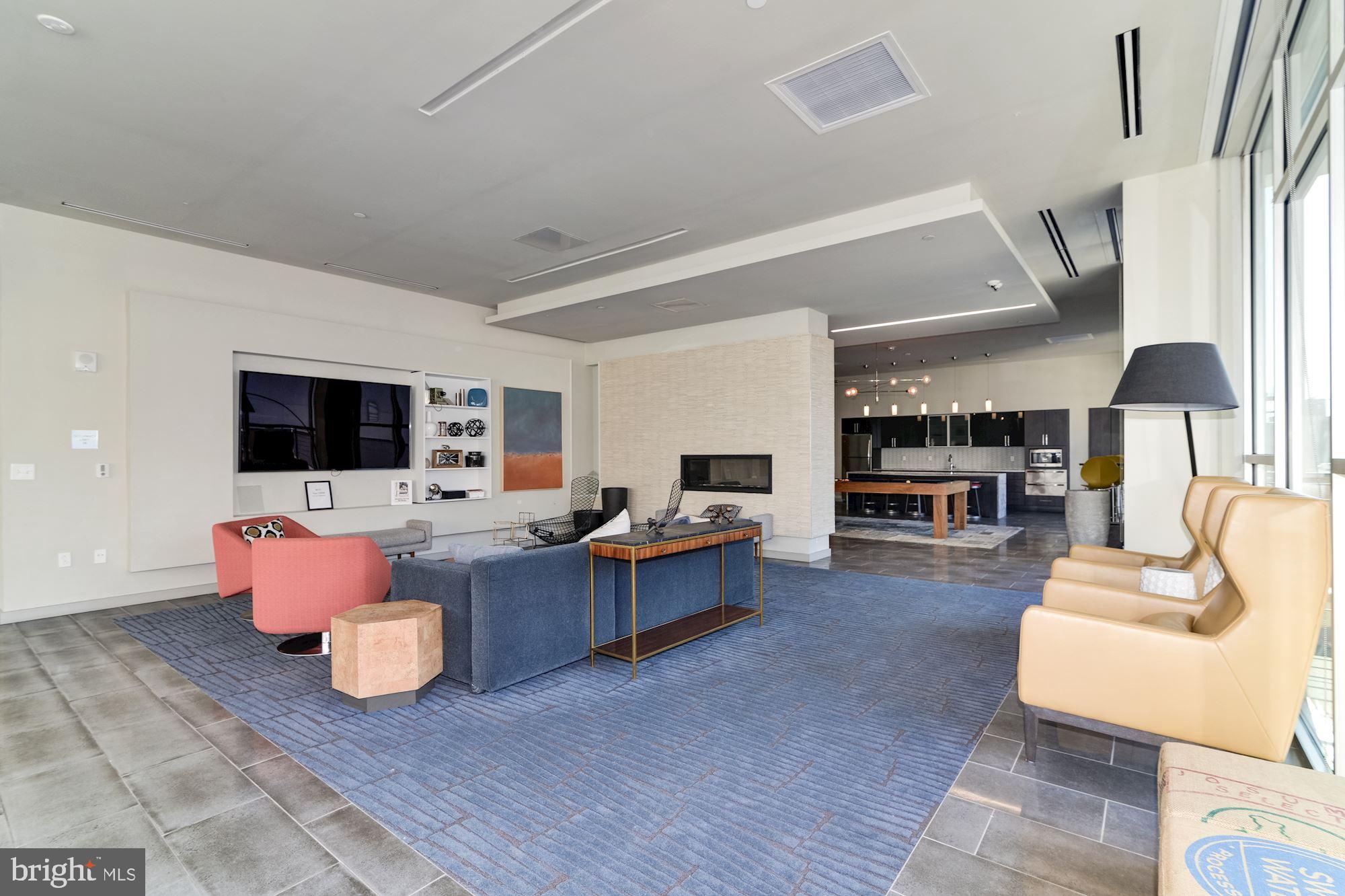 WASHINGTON SQ - Residential Lease