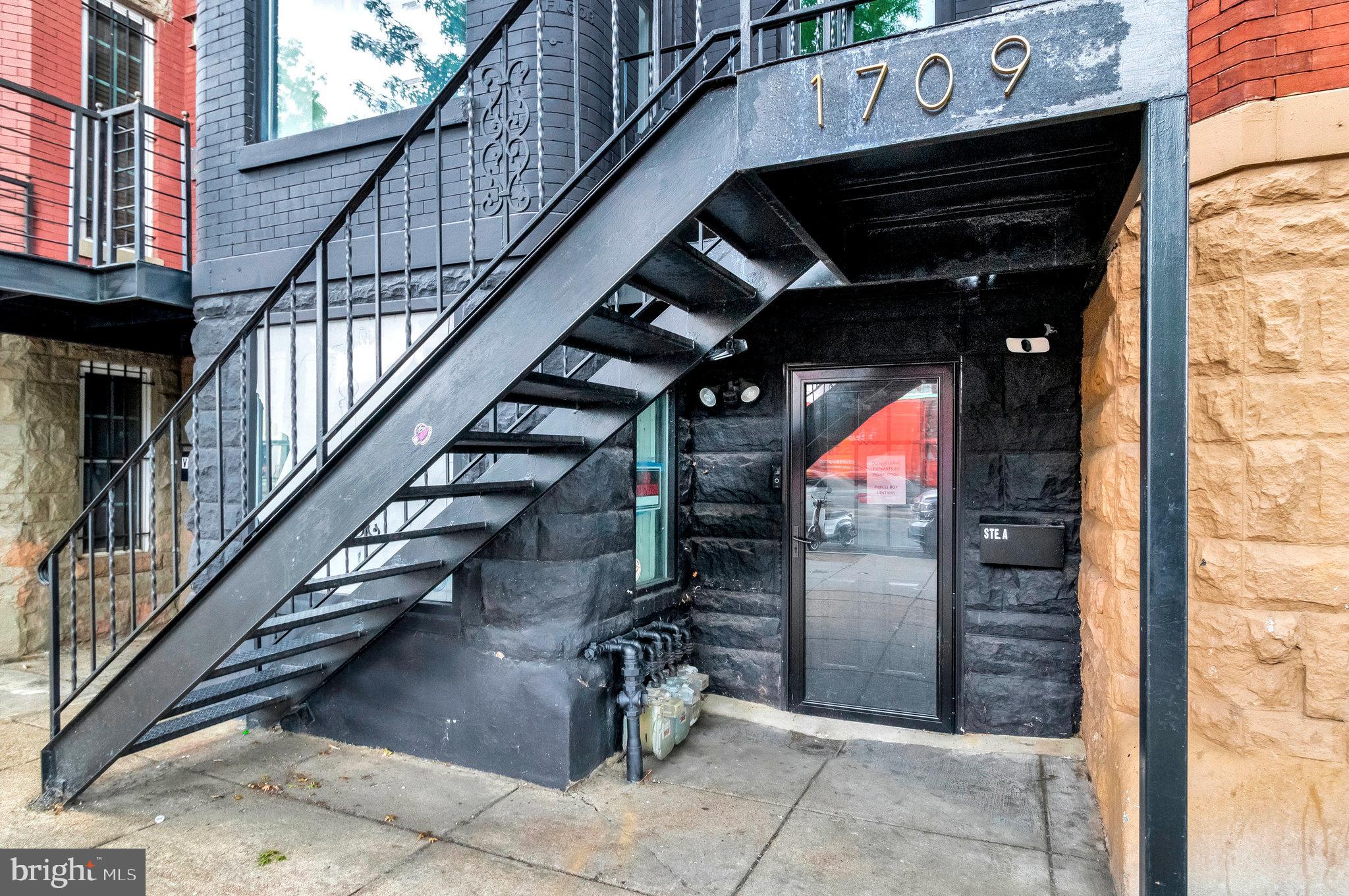 1709 NORTH CAPITOL NE