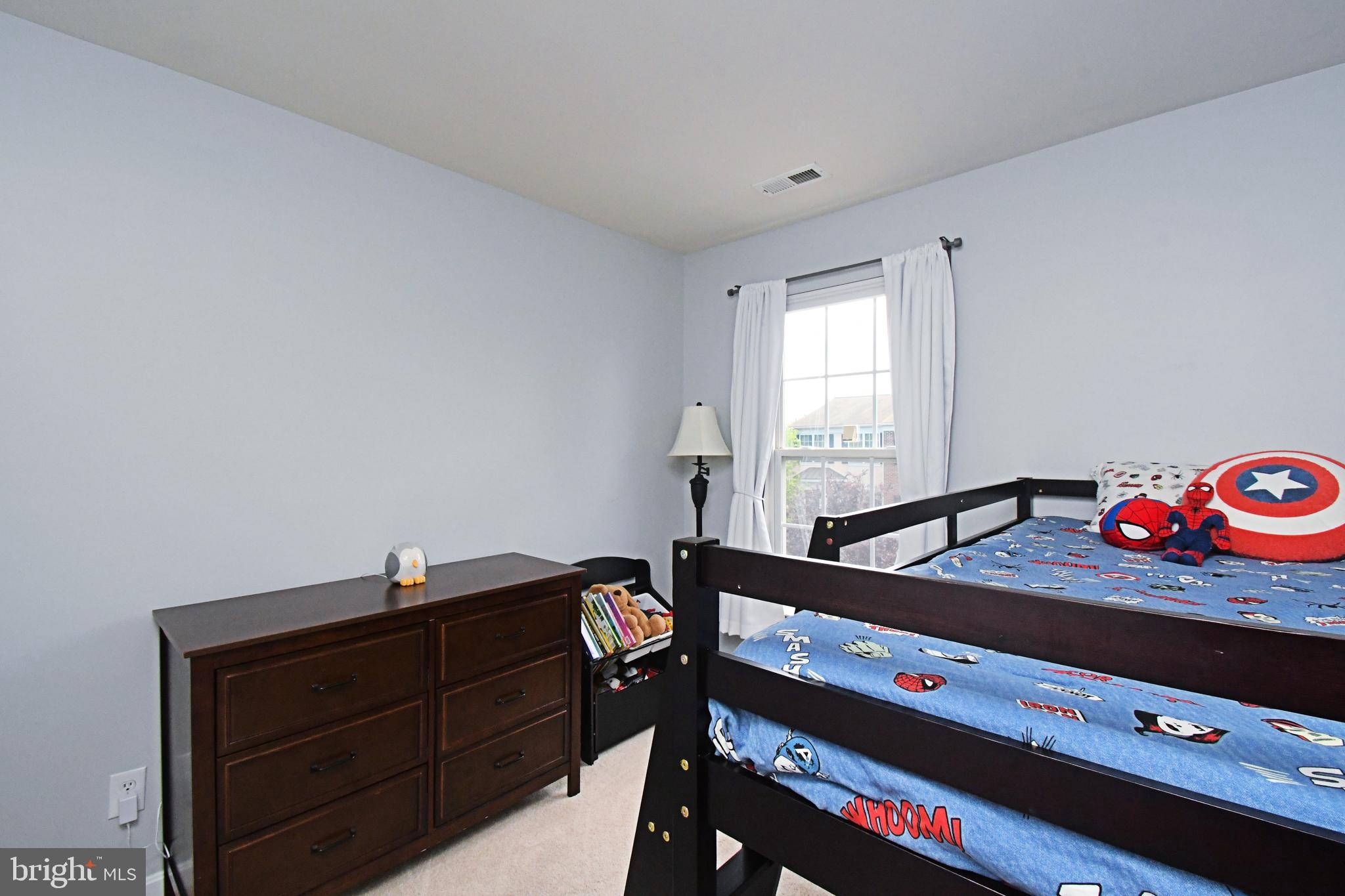 LONGFORD CROSSING - Residential