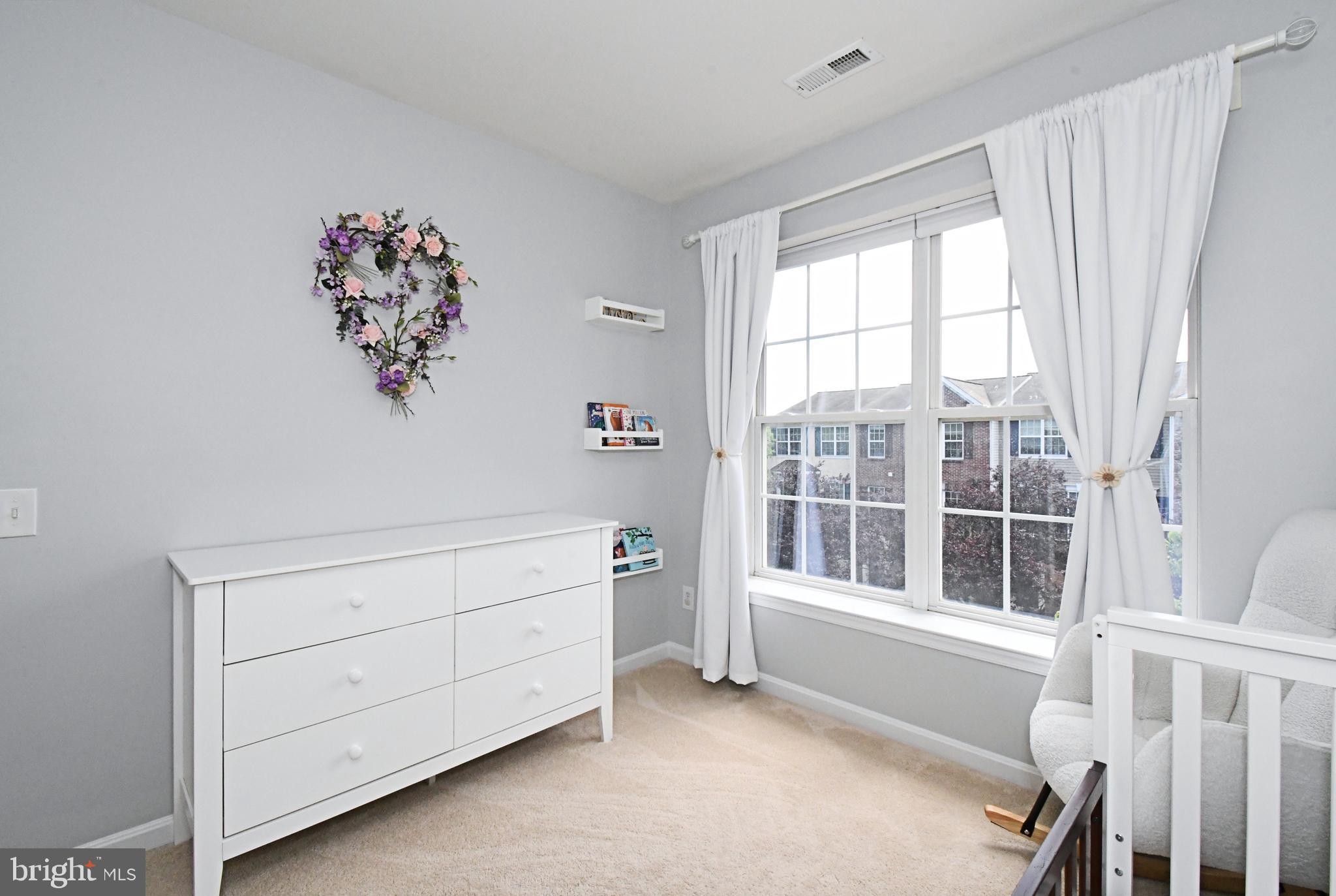 LONGFORD CROSSING - Residential