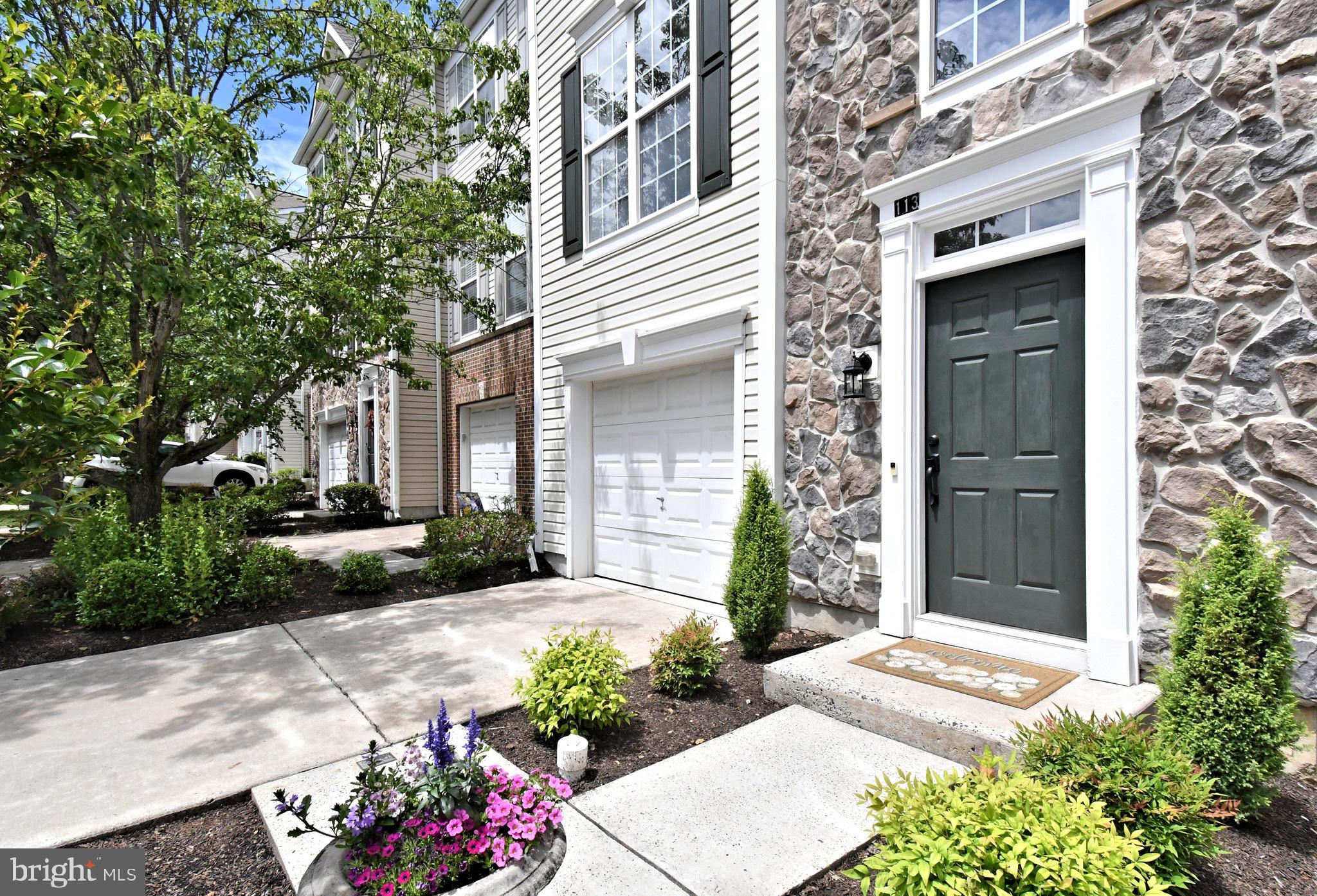 113 HUDSON DRIVE