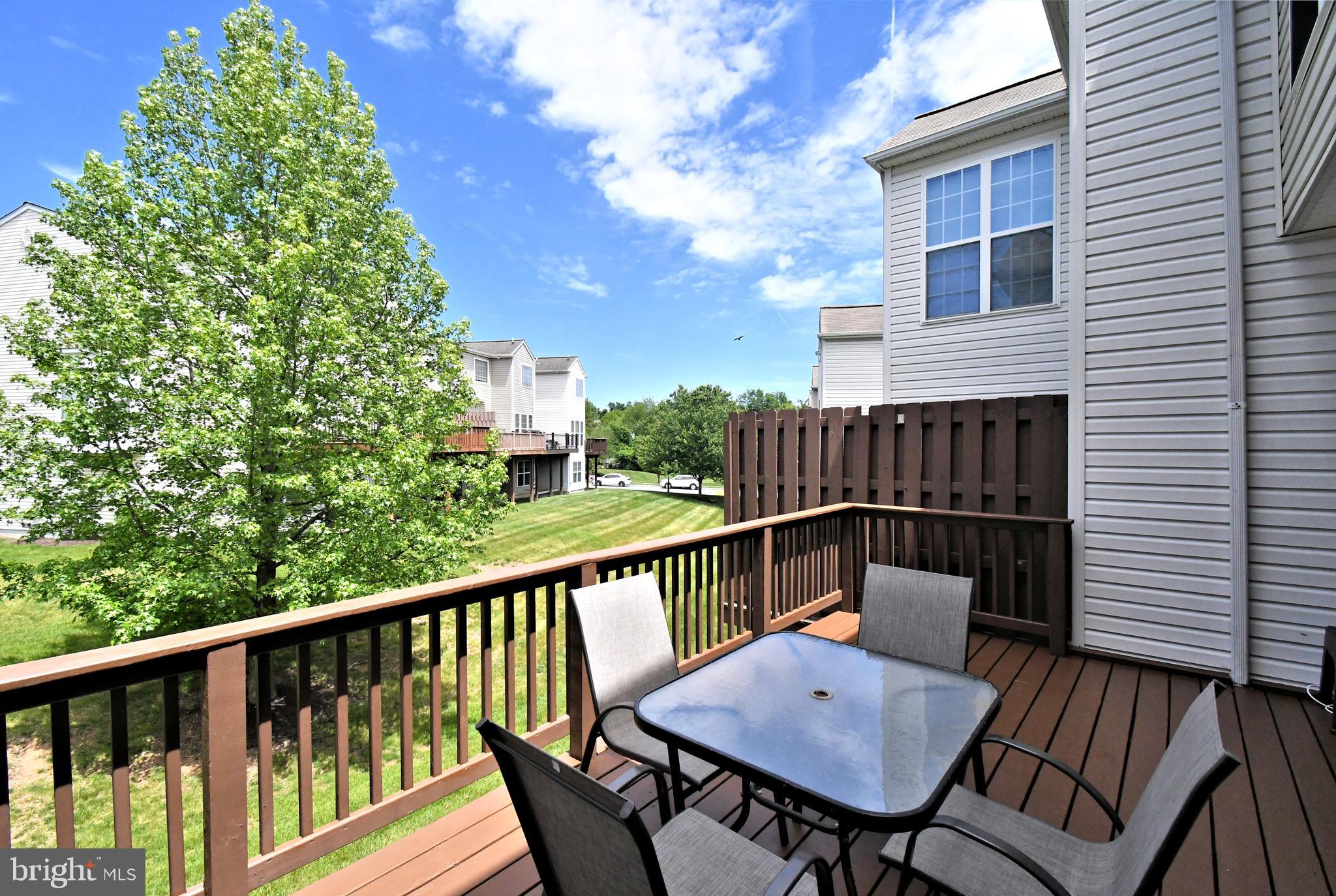 LONGFORD CROSSING - Residential