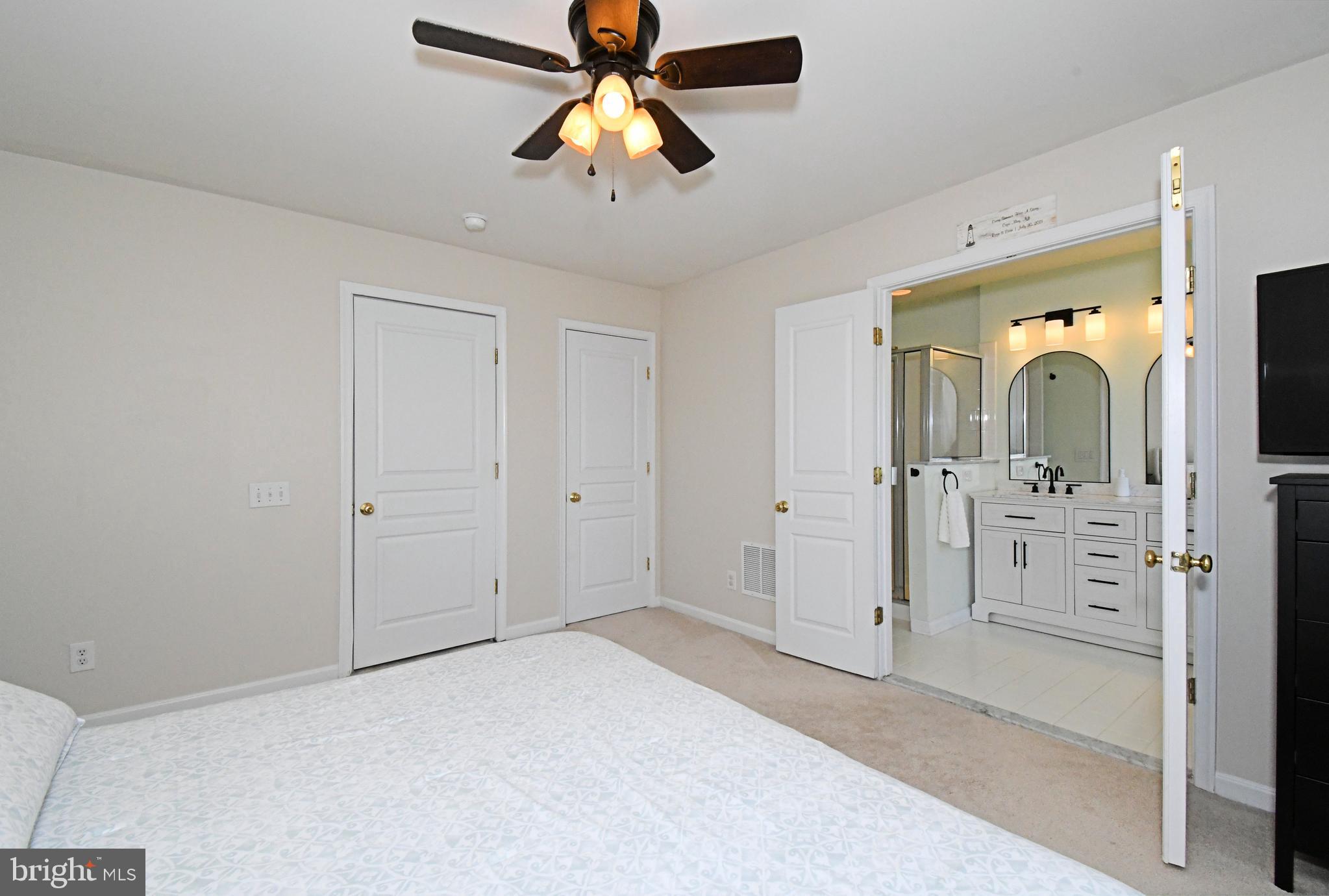 LONGFORD CROSSING - Residential